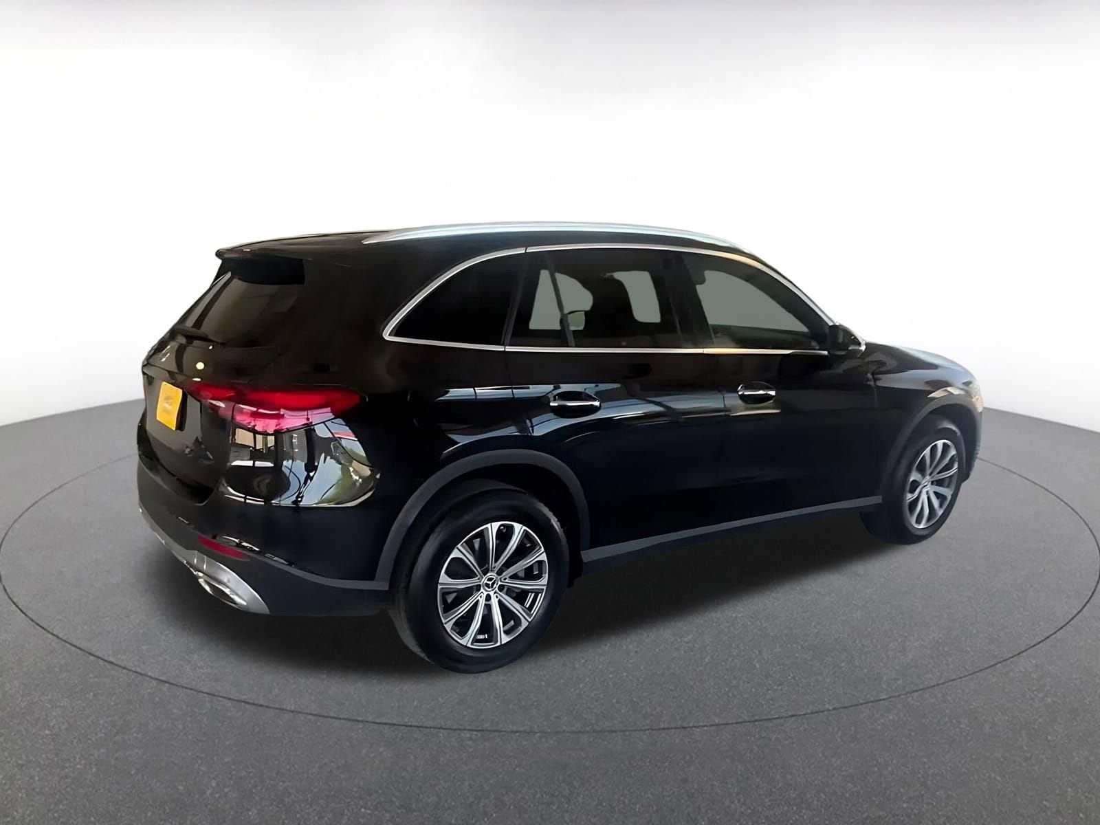 Thumbnail: 2024 Mercedes-Benz GLC - 15