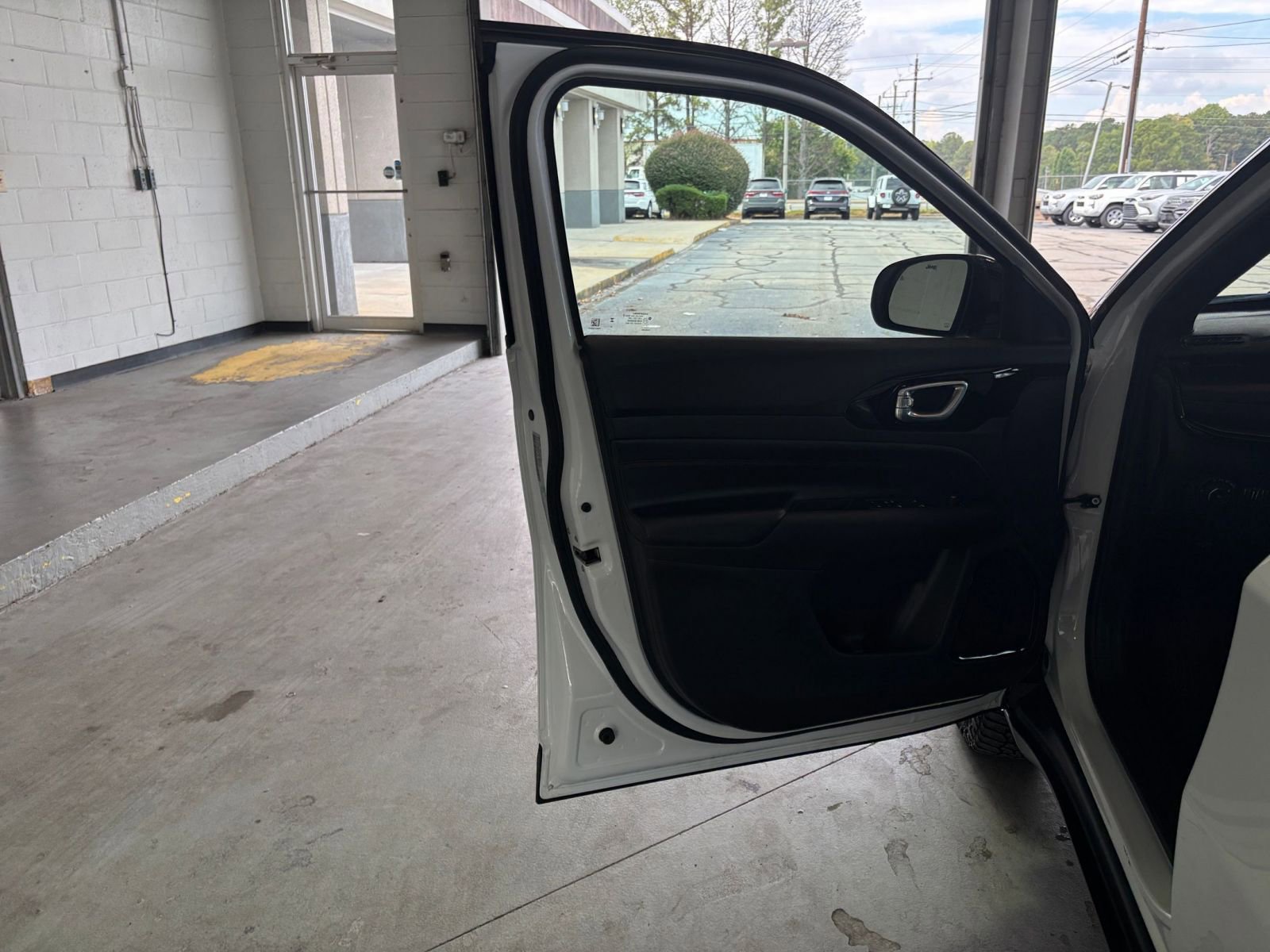 Thumbnail: 2025 Jeep Compass - 20