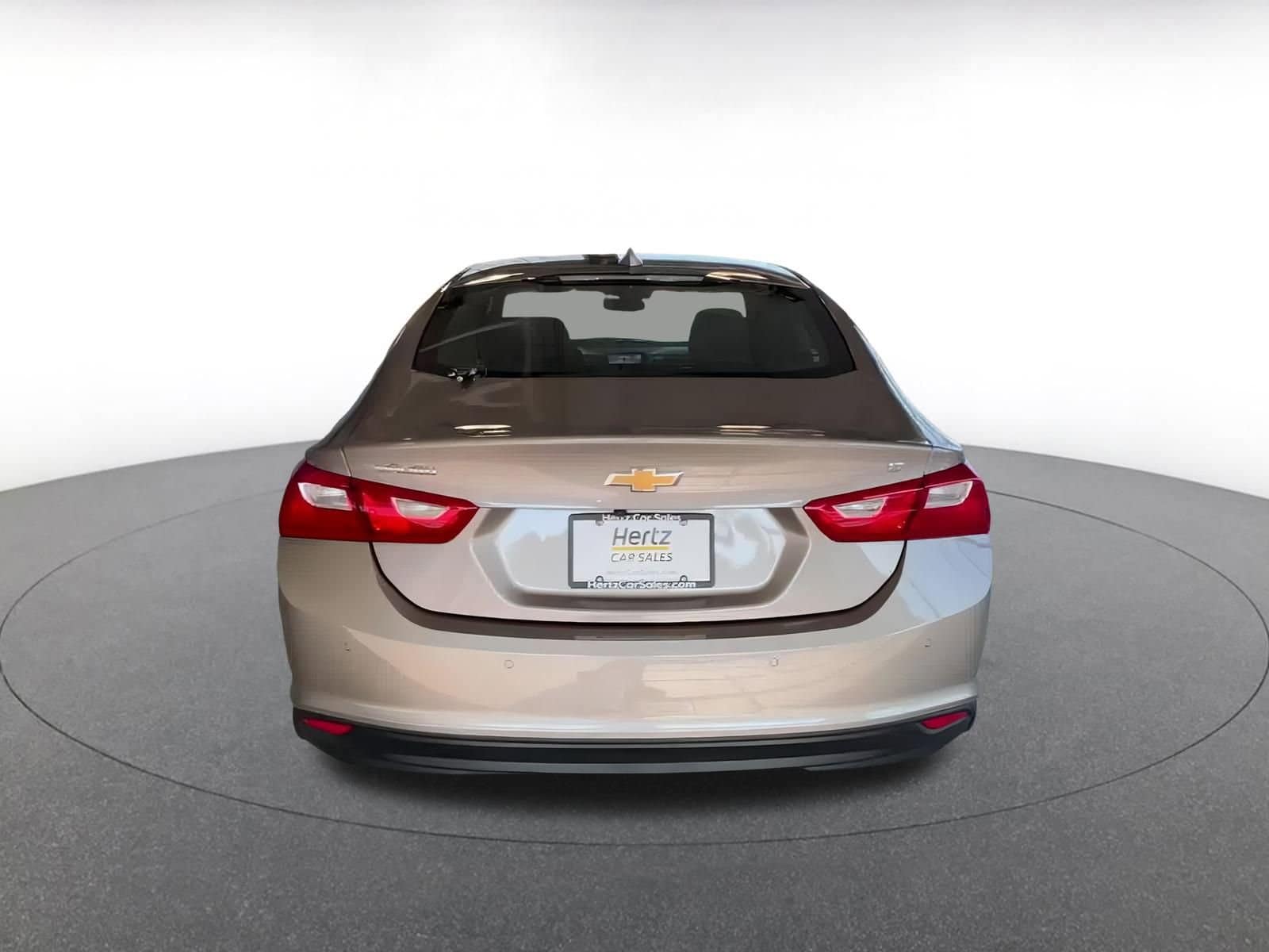 Thumbnail: 2024 Chevrolet Malibu - 12