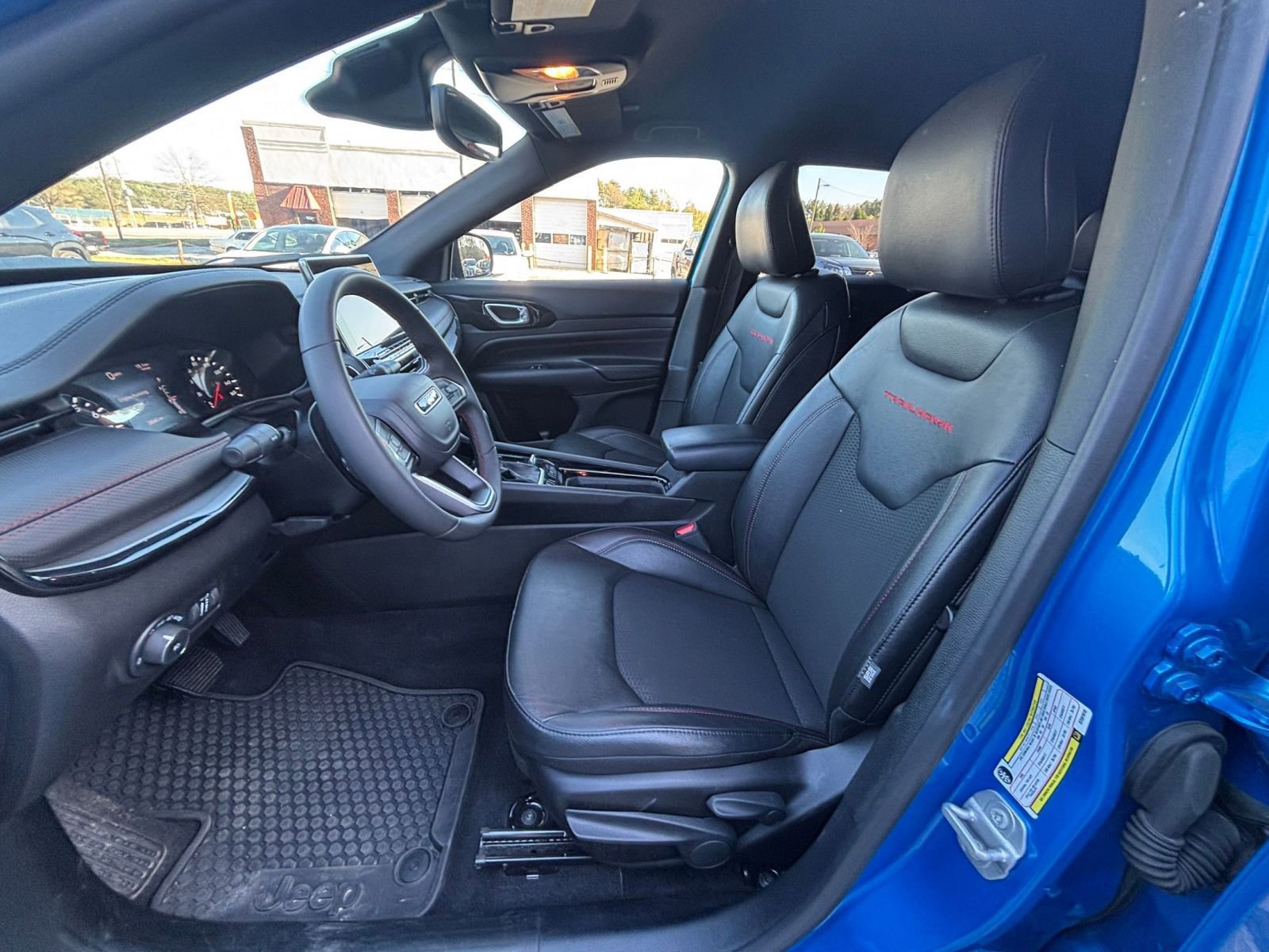 Thumbnail: 2025 Jeep Compass - 27