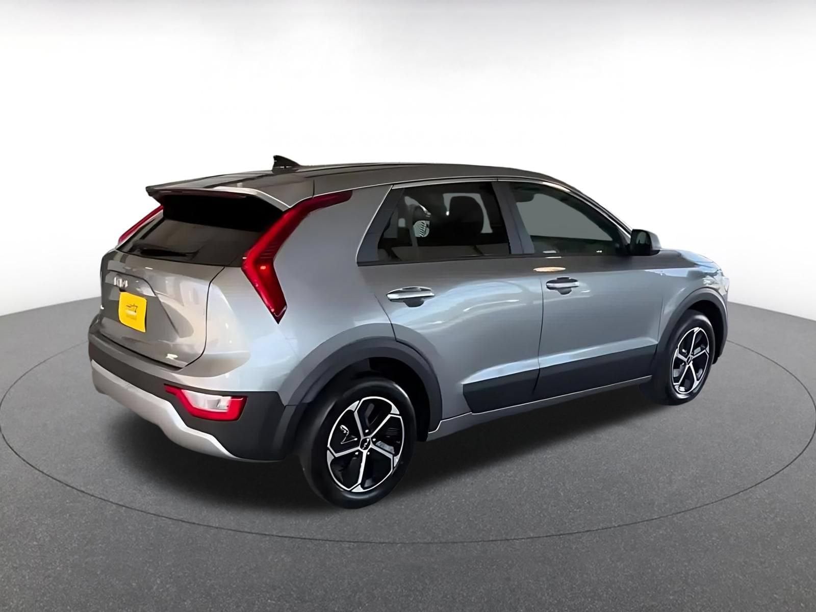 Thumbnail: 2026 Kia Niro - 15