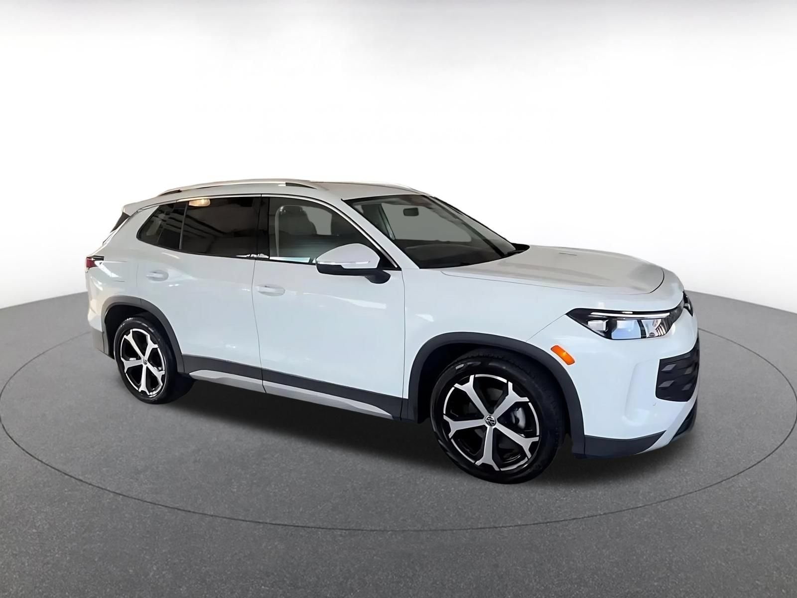 Thumbnail: 2026 Volkswagen Tiguan - 2