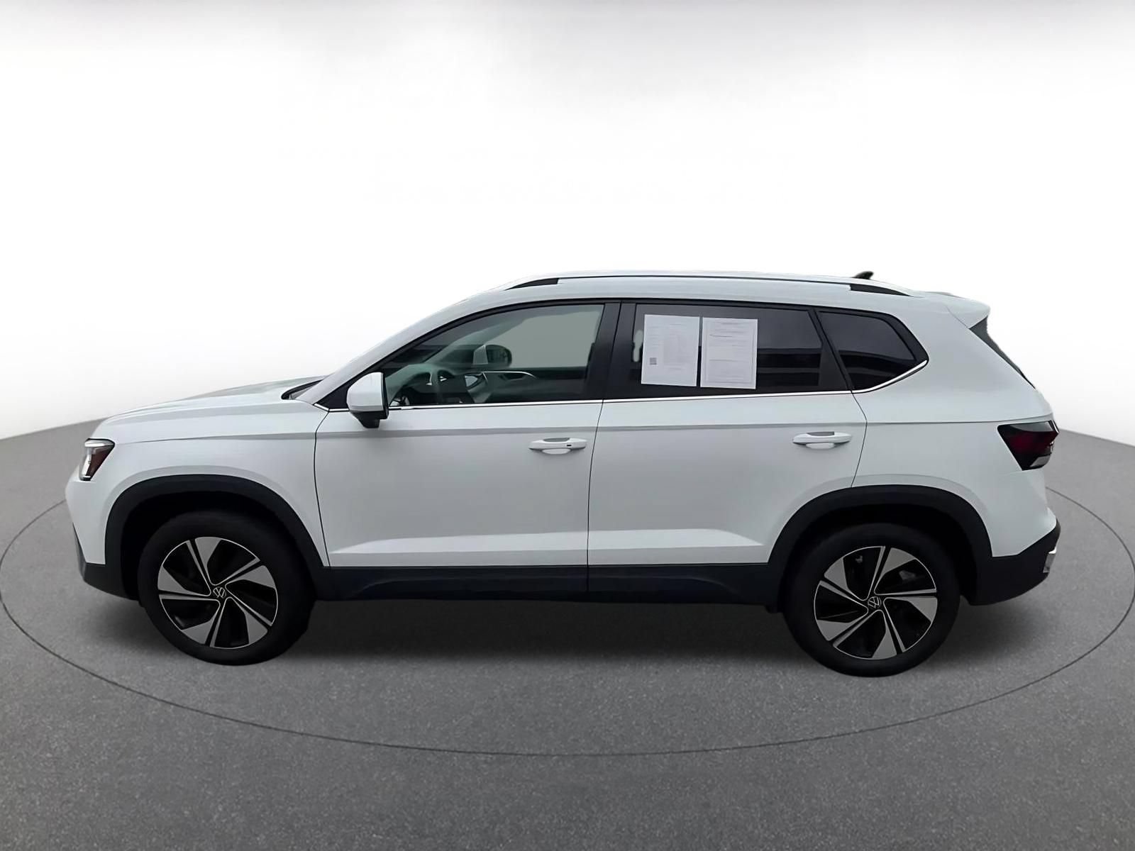 Thumbnail: 2025 Volkswagen Taos - 7