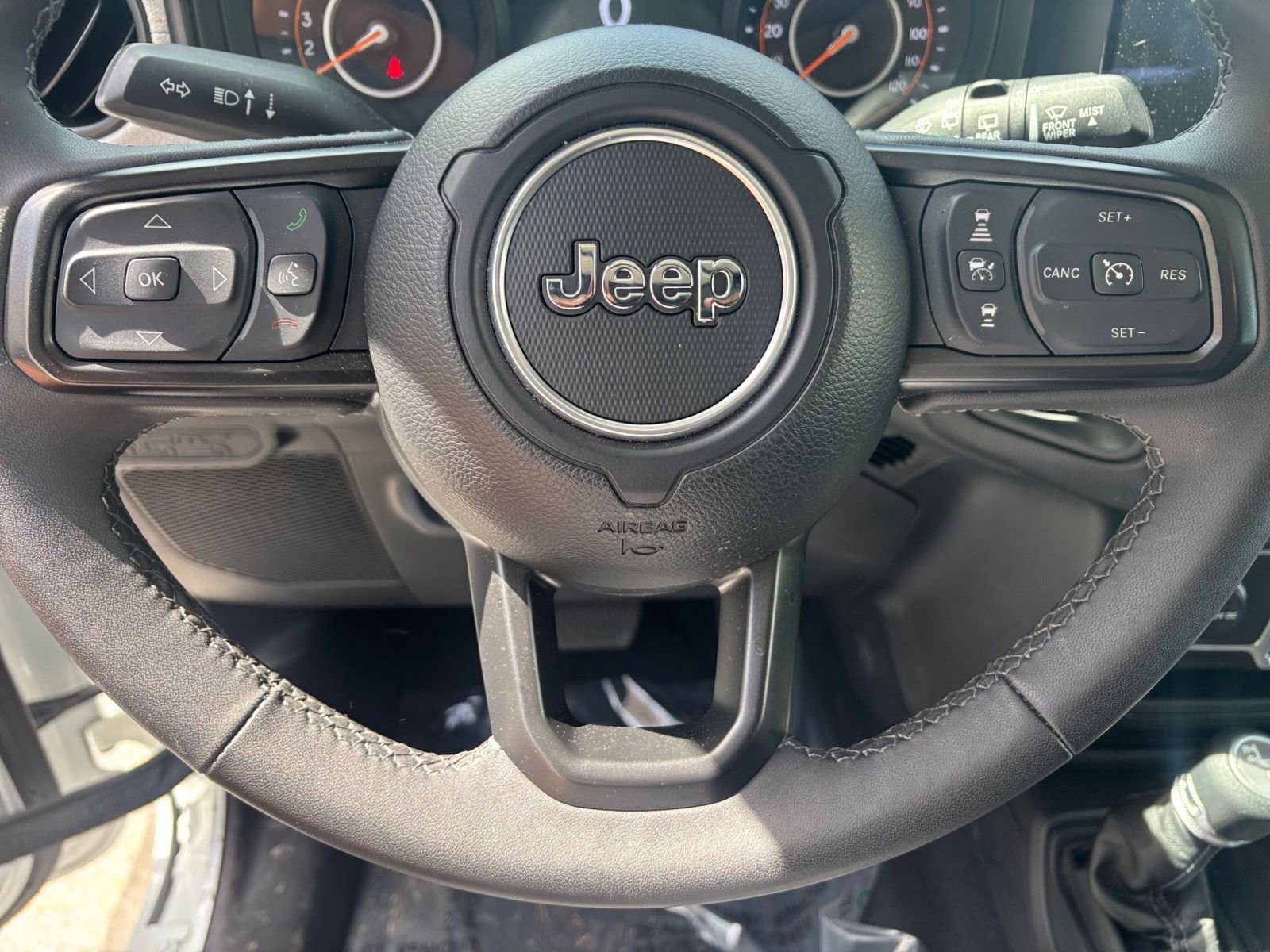 Thumbnail: 2025 Jeep Wrangler - 27