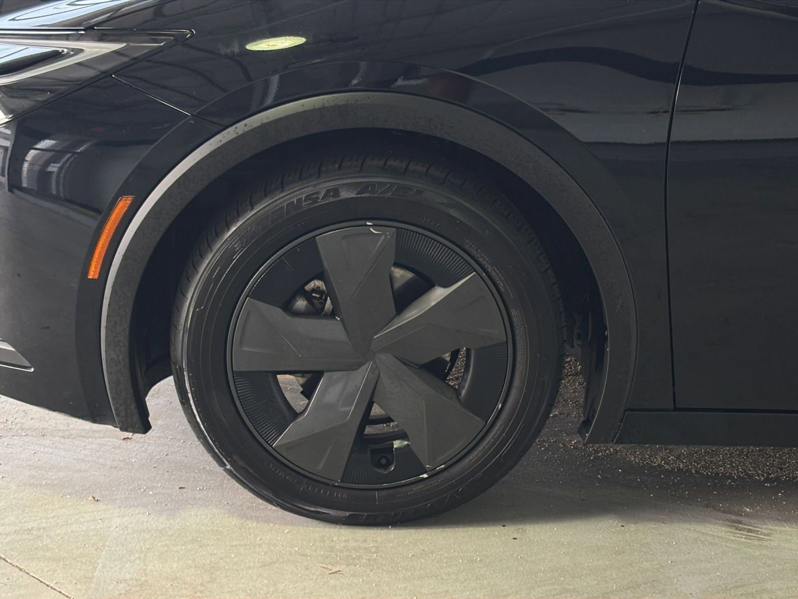 Thumbnail: 2025 Toyota Prius - 31