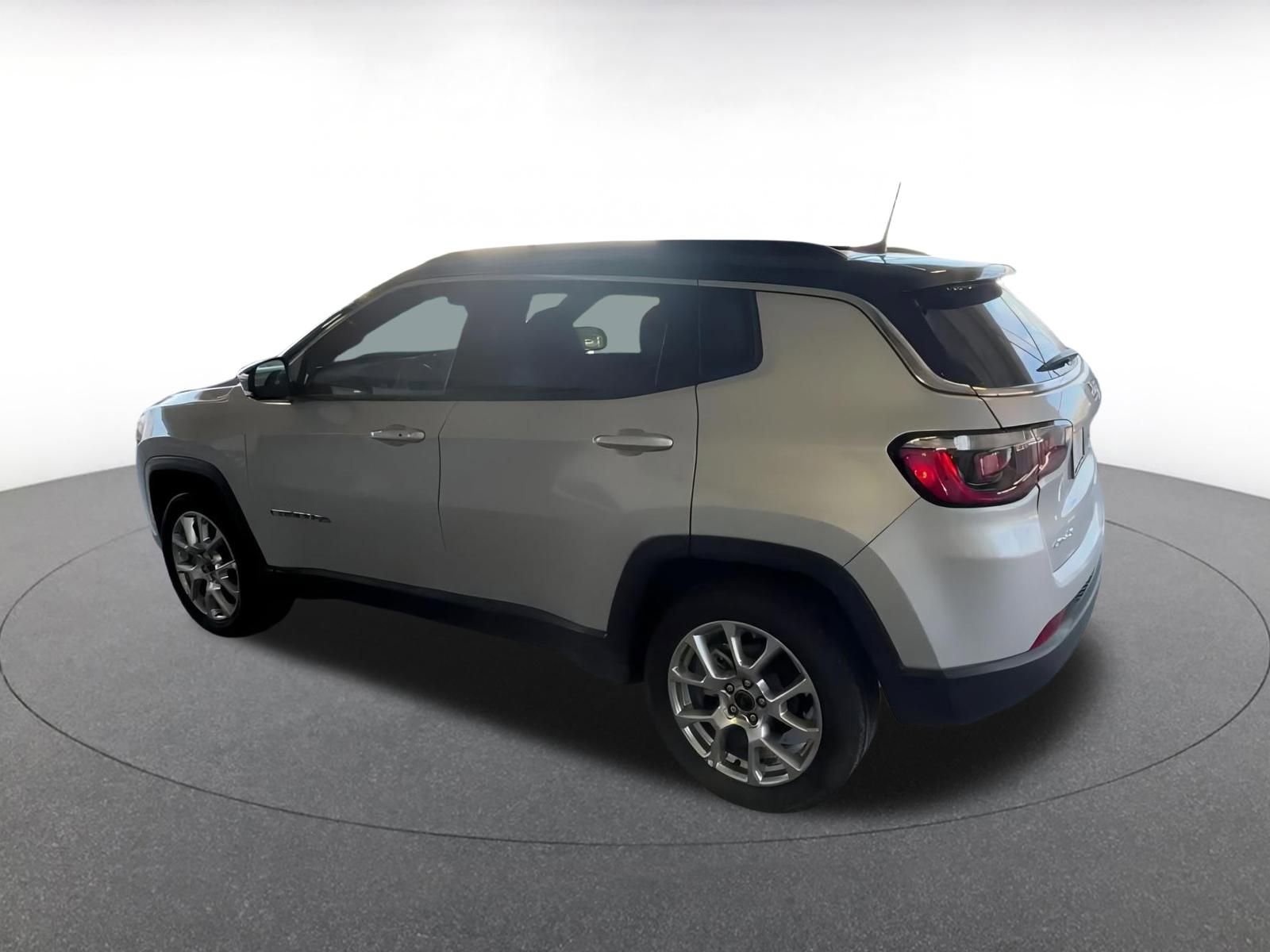 Thumbnail: 2025 Jeep Compass - 10