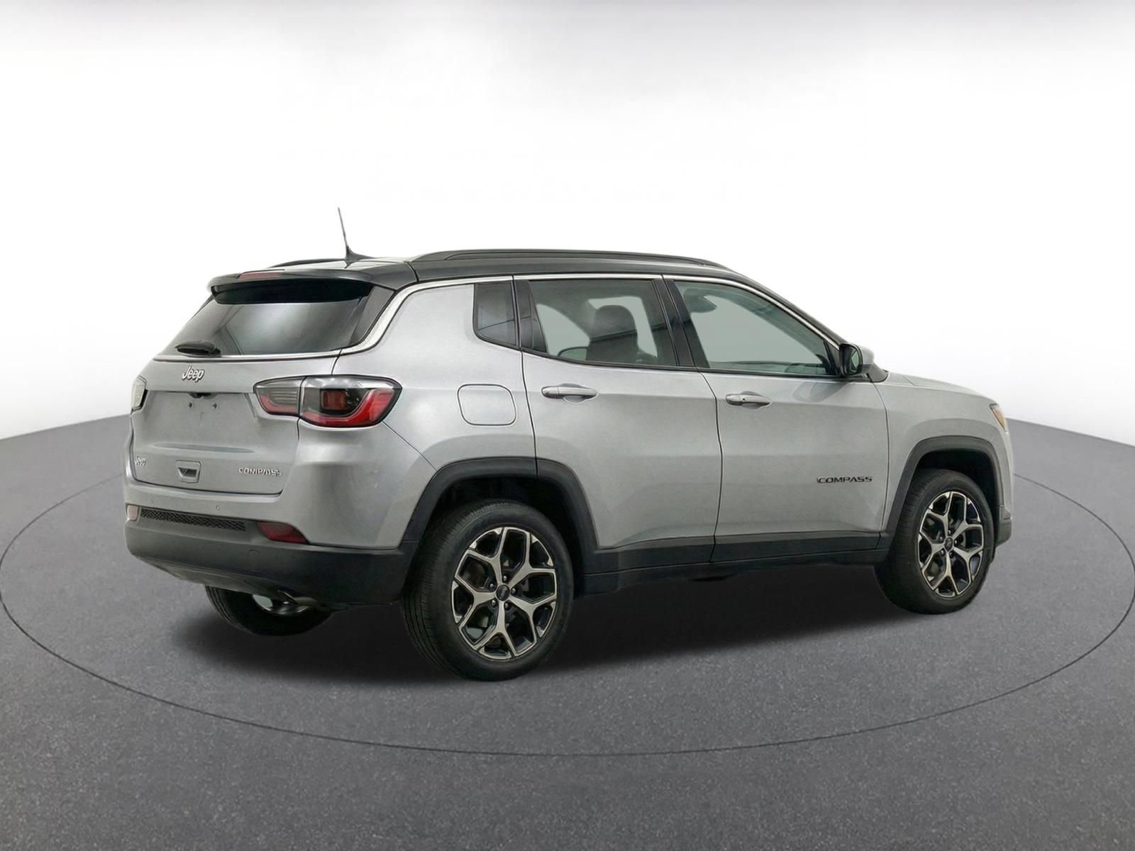 Thumbnail: 2025 Jeep Compass - 11