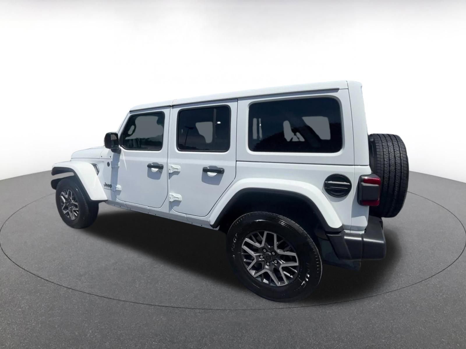 Thumbnail: 2025 Jeep Wrangler - 10
