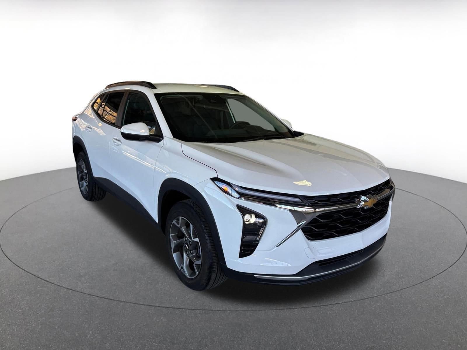 Thumbnail: 2025 Chevrolet Trax - 1