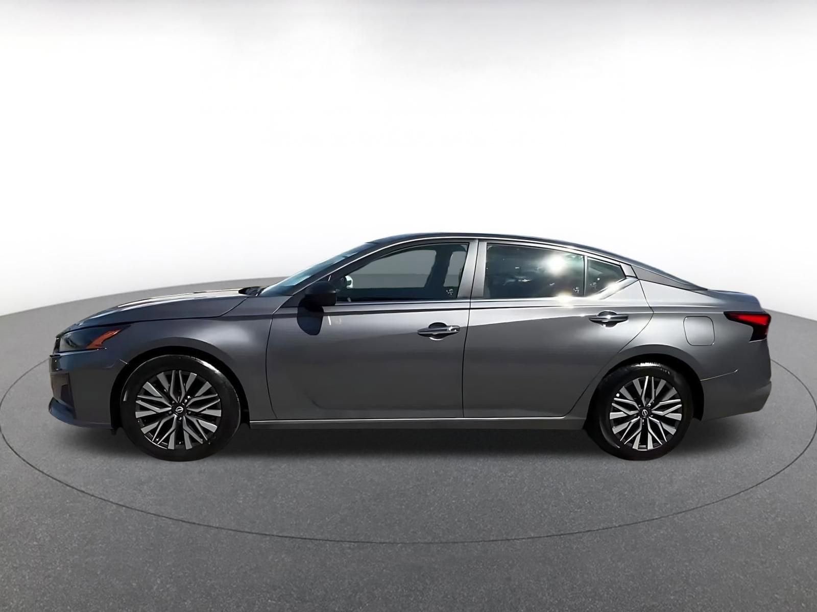 Thumbnail: 2025 Nissan Altima - 13