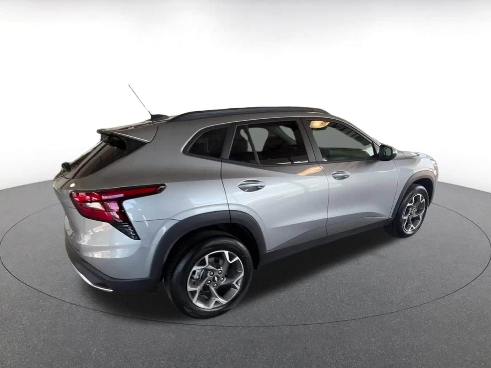 Thumbnail: 2025 Chevrolet Trax - 15