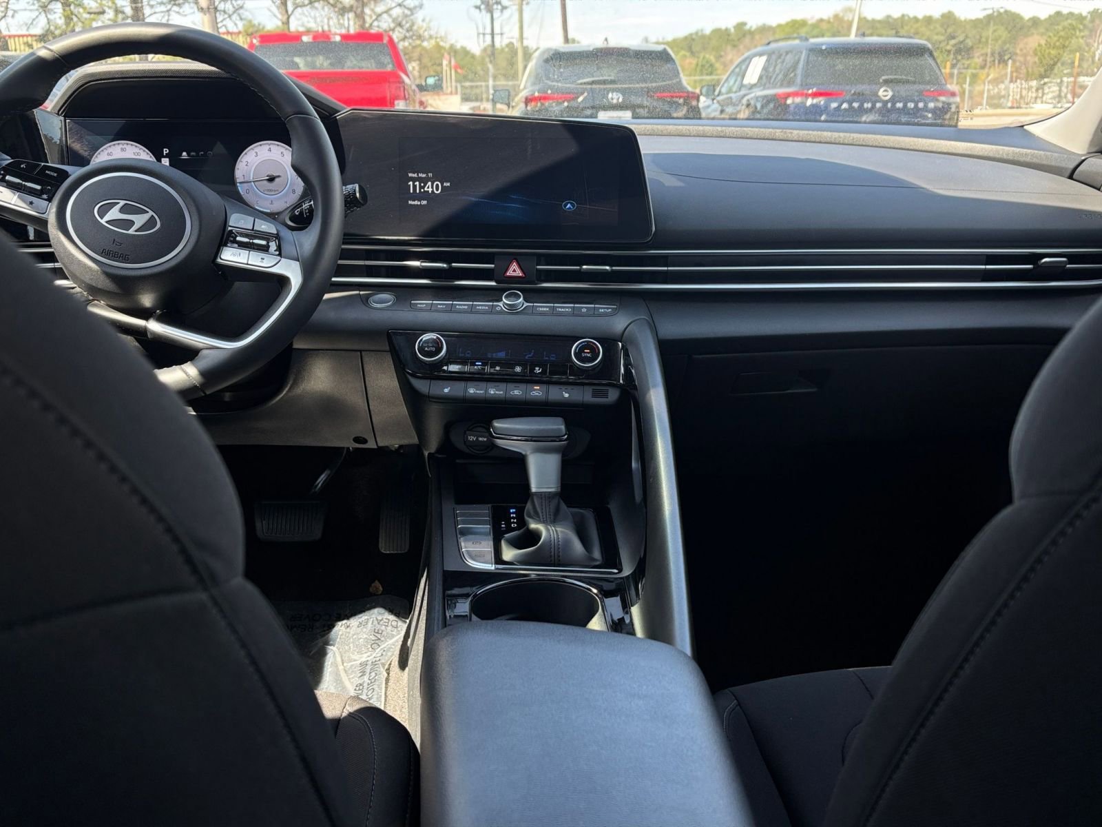 Thumbnail: 2025 Hyundai Elantra - 23