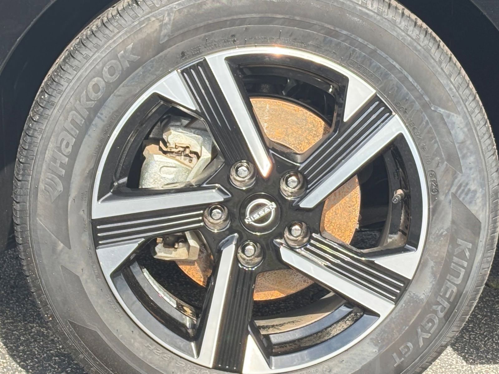 2024 Nissan Sentra SV 29