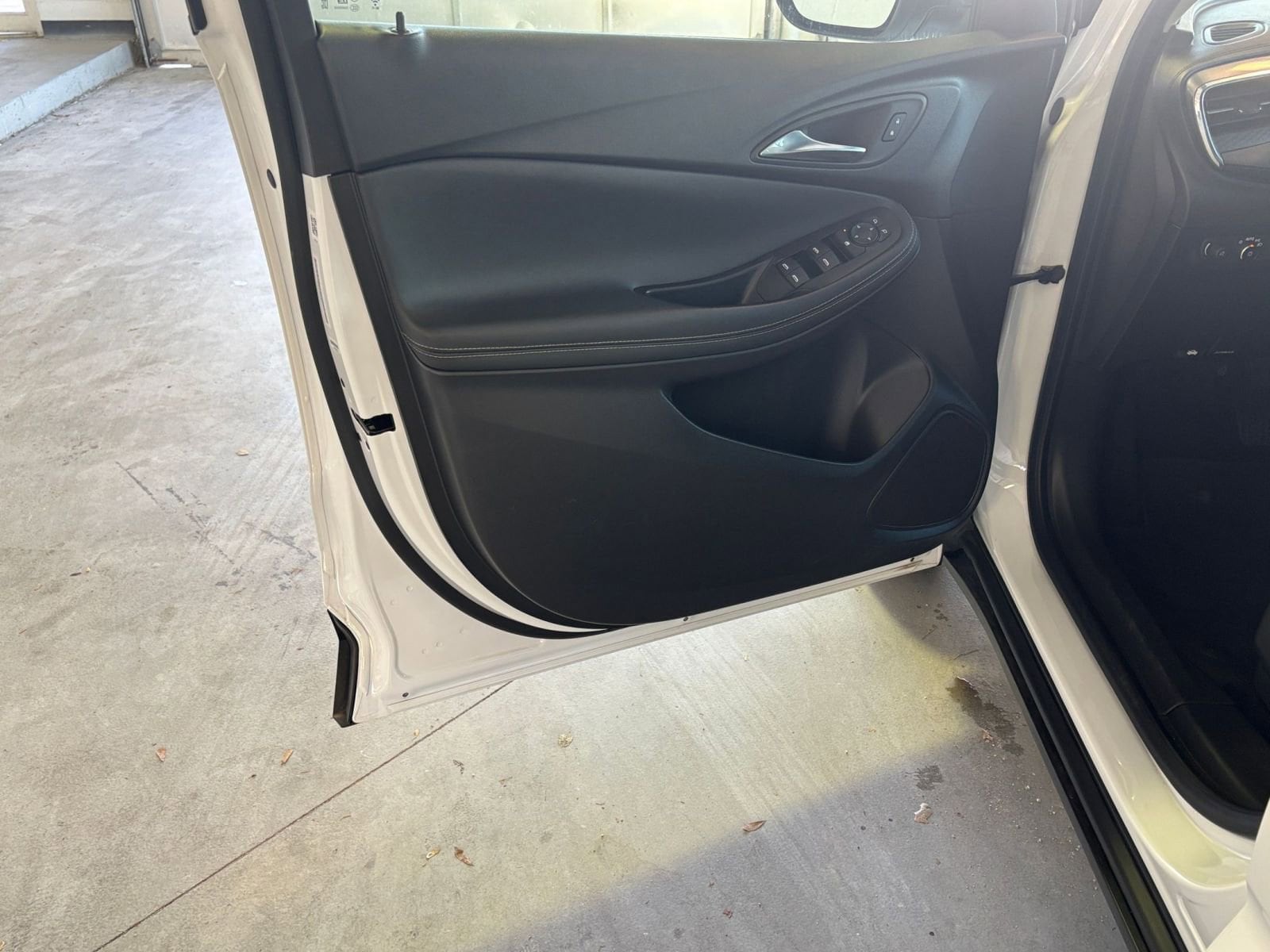 Thumbnail: 2025 Buick Encore GX - 26