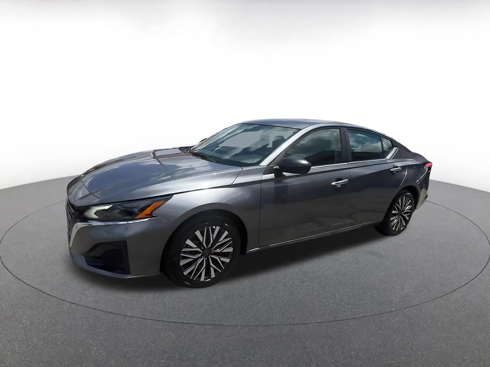 Thumbnail: 2025 Nissan Altima - 6