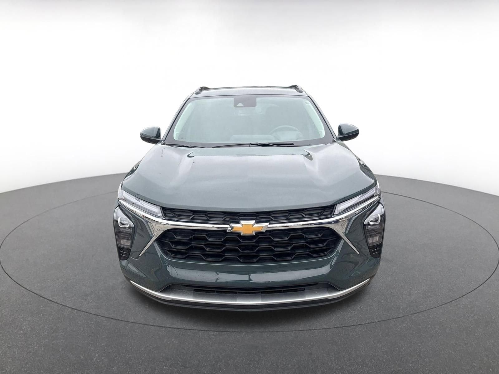 Thumbnail: 2025 Chevrolet Trax - 6