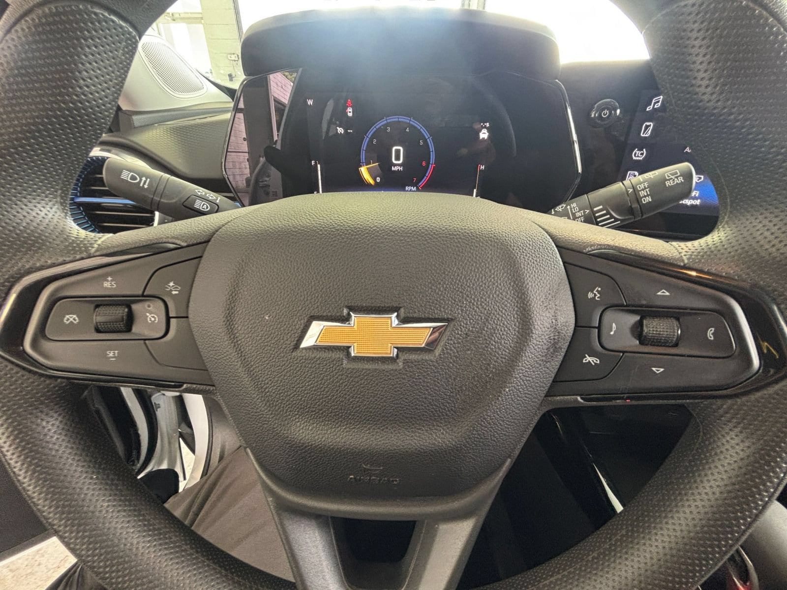 Thumbnail: 2025 Chevrolet Trax - 28