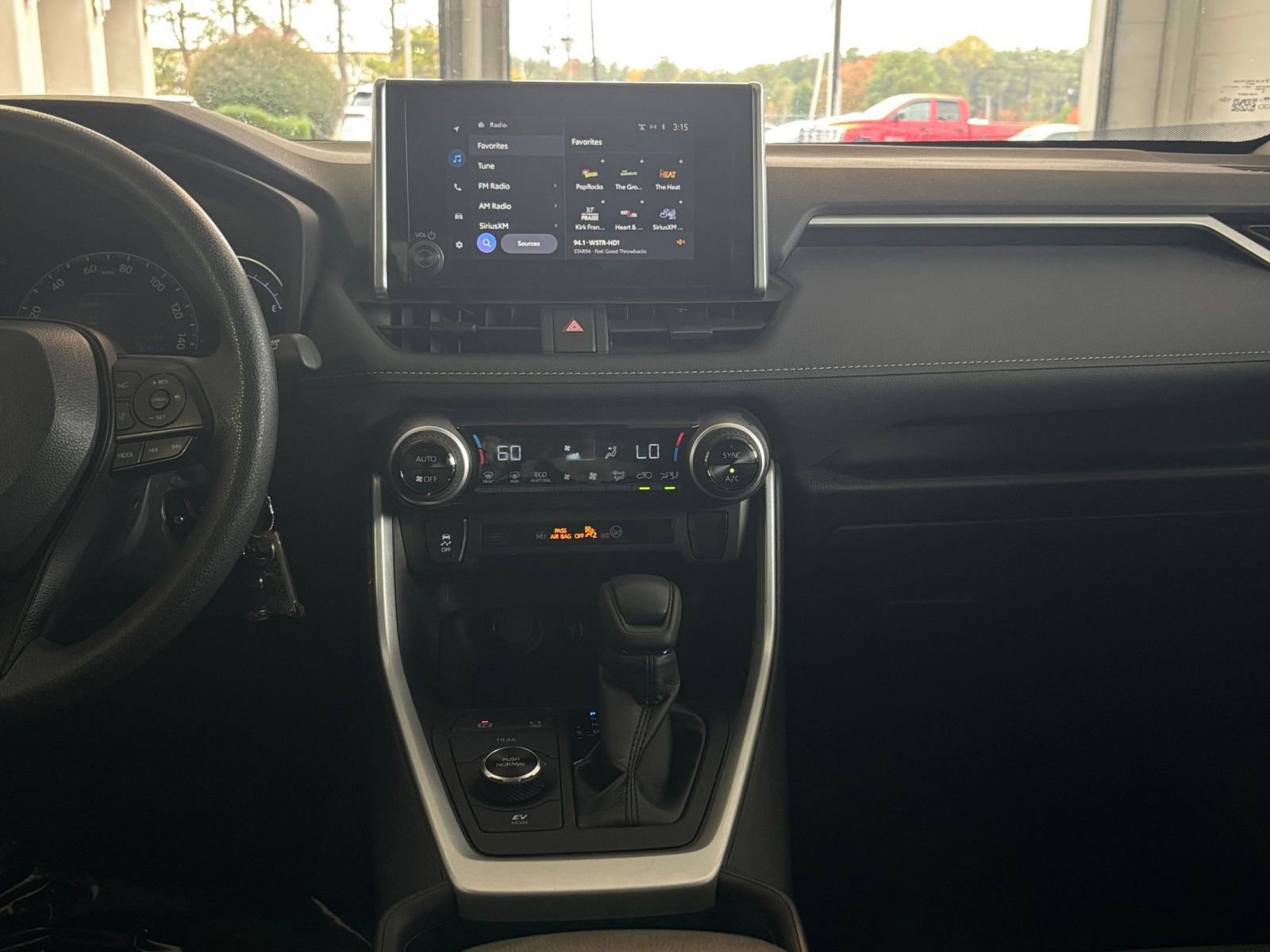 Thumbnail: 2025 Toyota RAV4 - 18