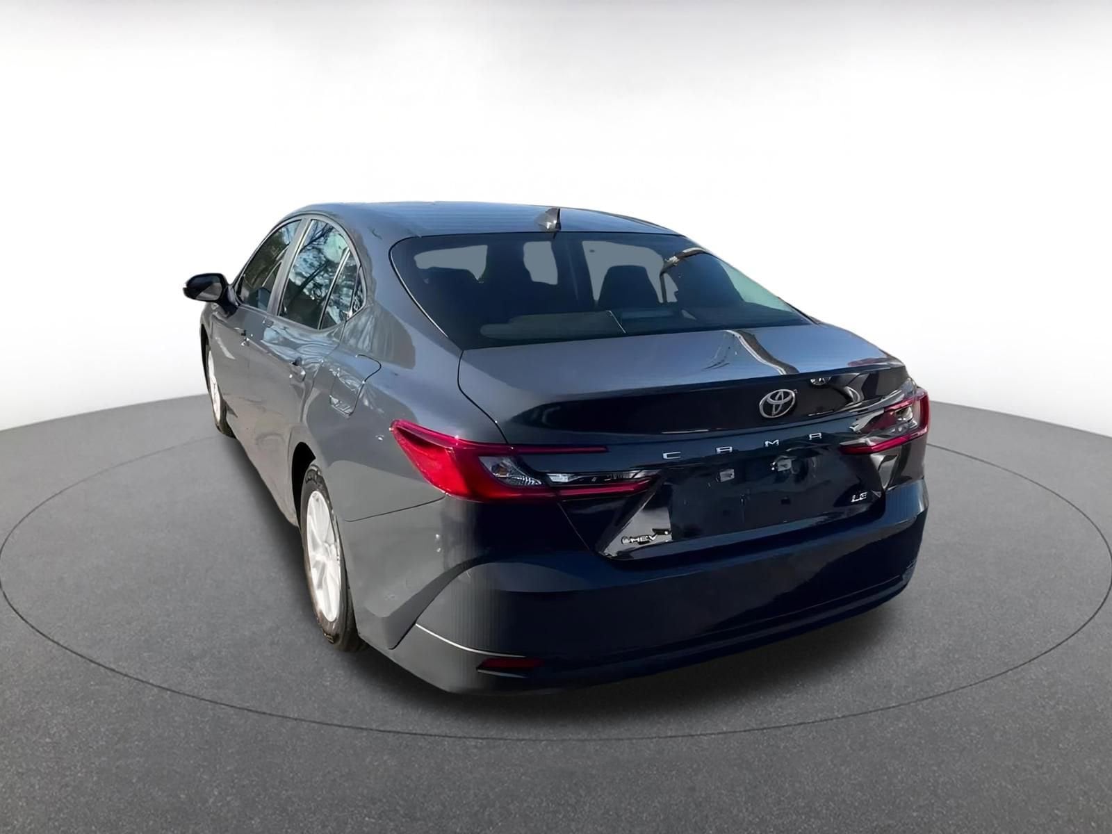 Thumbnail: 2025 Toyota Camry - 13