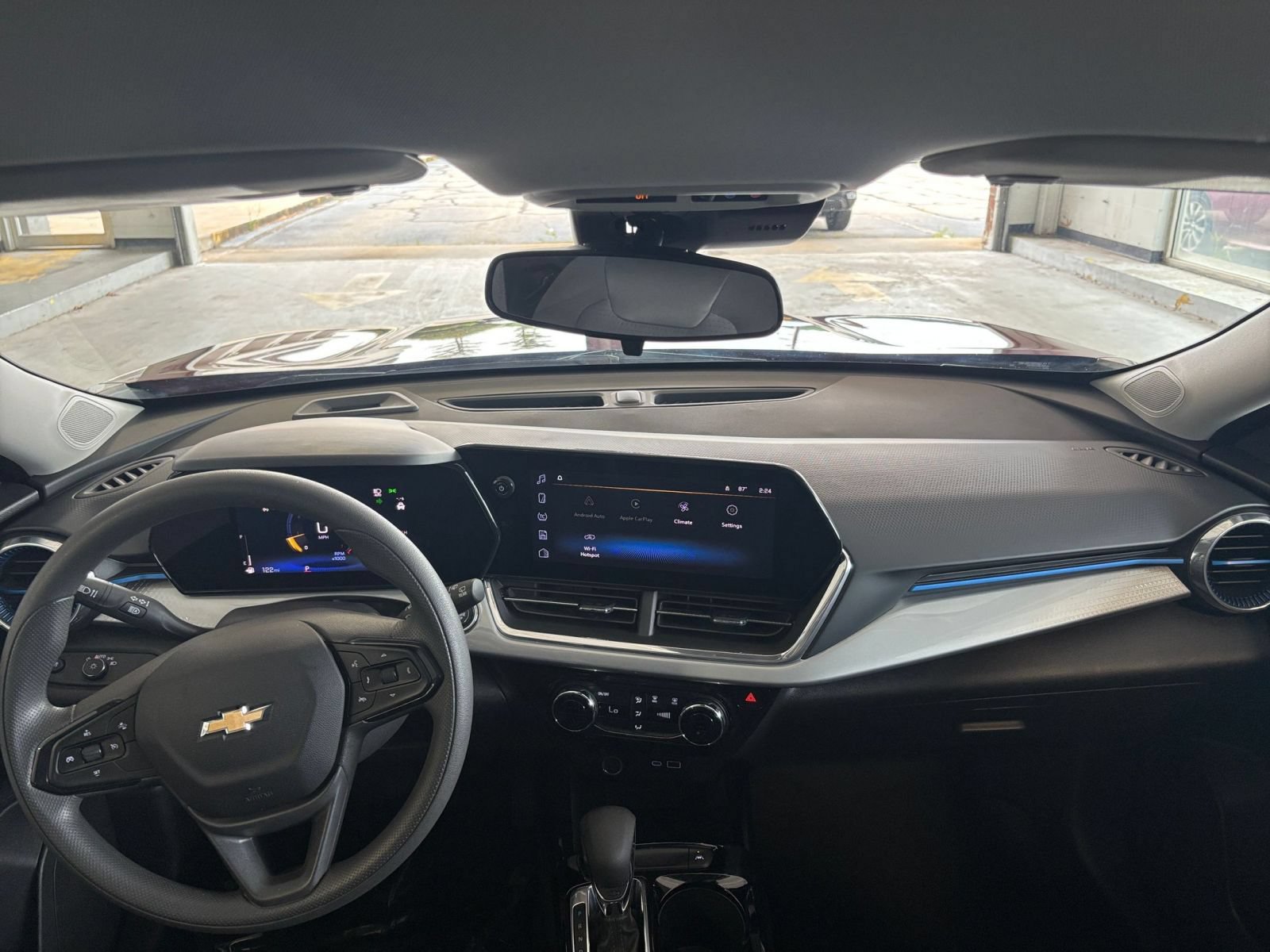 Thumbnail: 2025 Chevrolet Trax - 33
