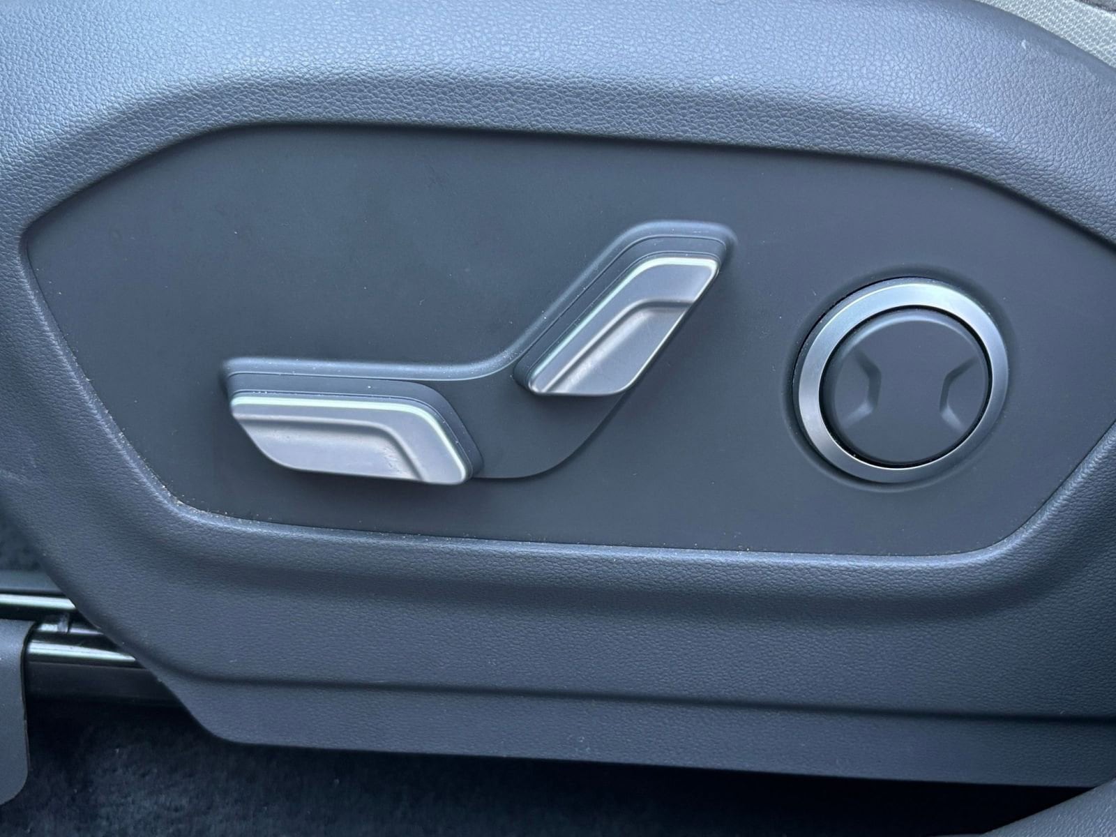 Thumbnail: 2025 Hyundai Santa Fe - 29