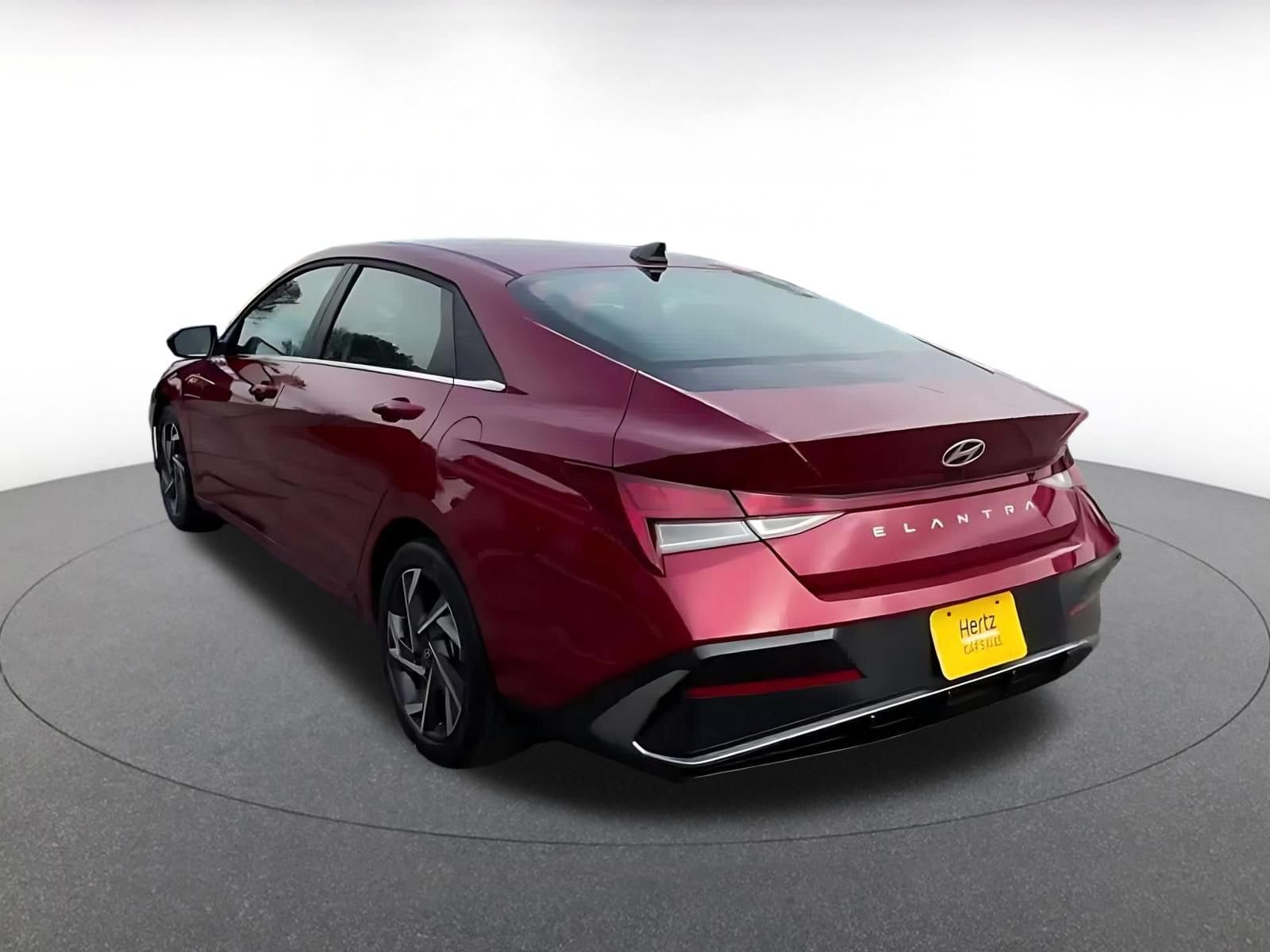 Thumbnail: 2025 Hyundai Elantra - 9
