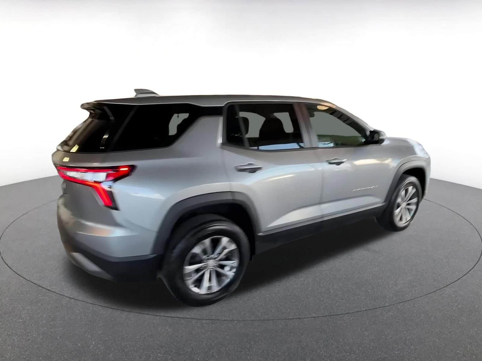 Thumbnail: 2025 Chevrolet Equinox - 16