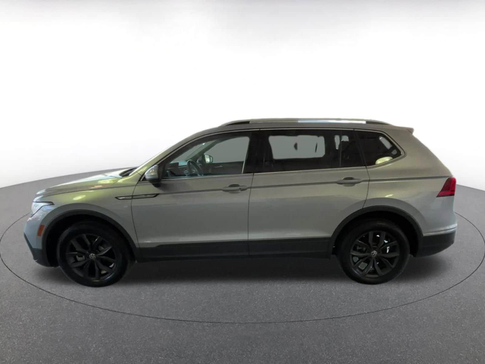 2024 Volkswagen Tiguan 2.0T 8