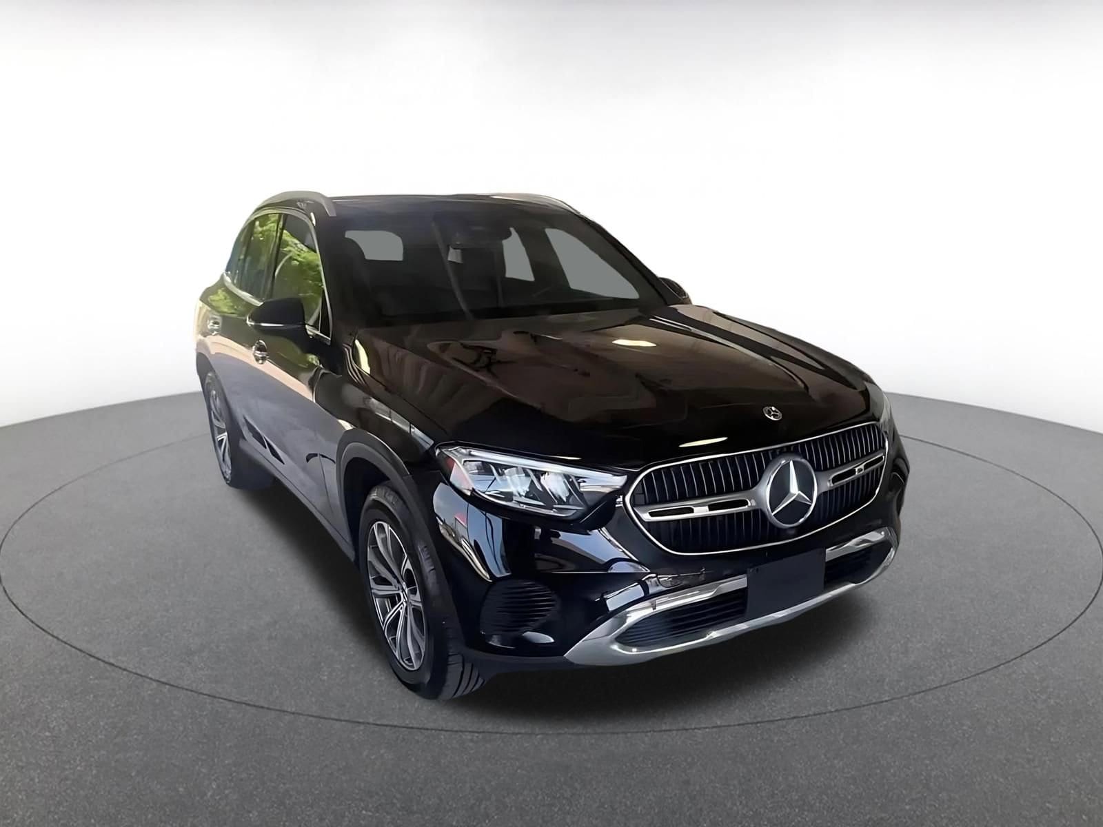 Thumbnail: 2024 Mercedes-Benz GLC - 3