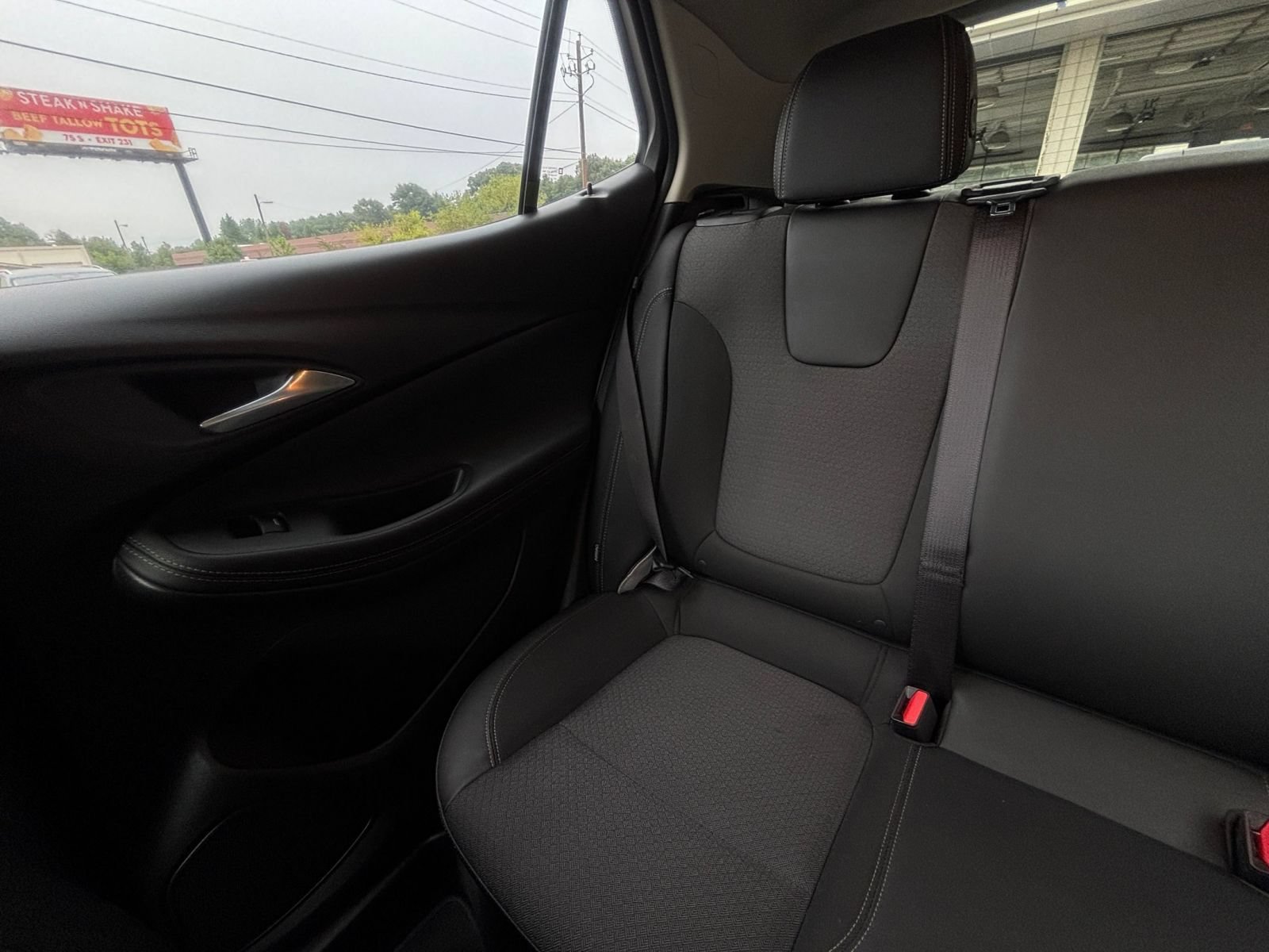 Thumbnail: 2025 Buick Encore GX - 34