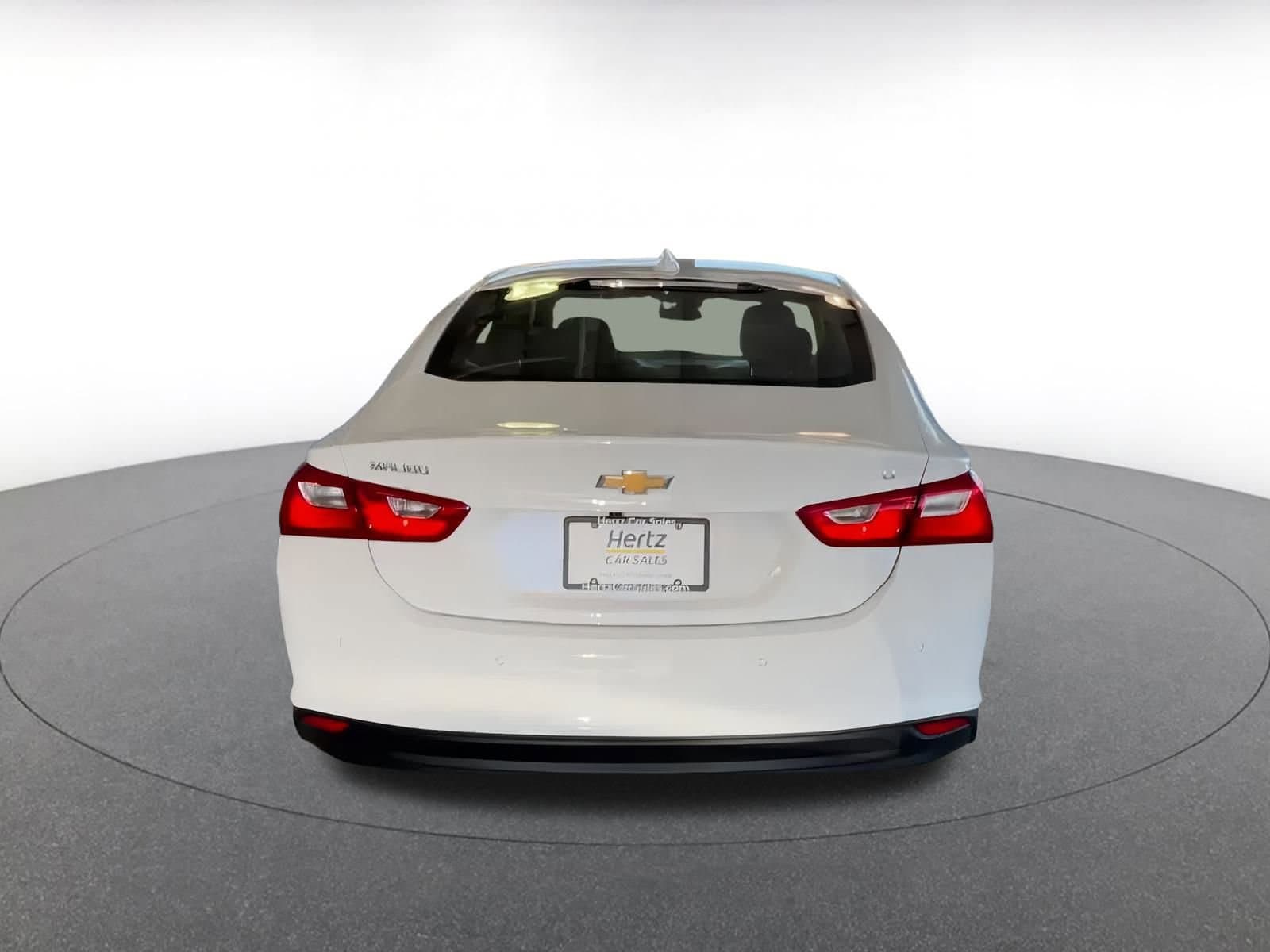 Thumbnail: 2024 Chevrolet Malibu - 12