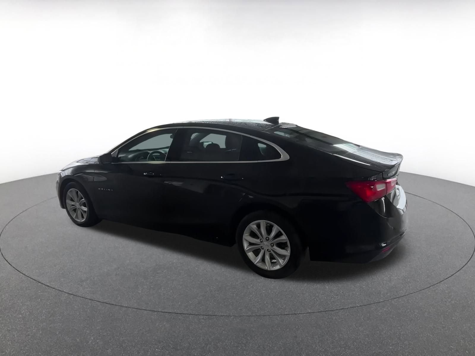 Thumbnail: 2024 Chevrolet Malibu - 8
