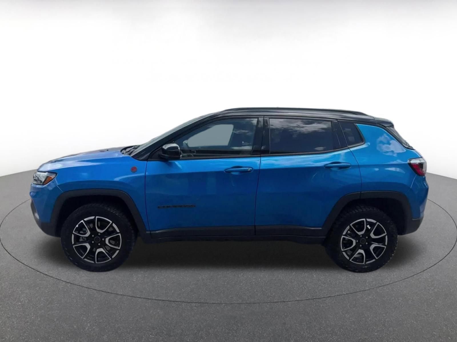Thumbnail: 2025 Jeep Compass - 8