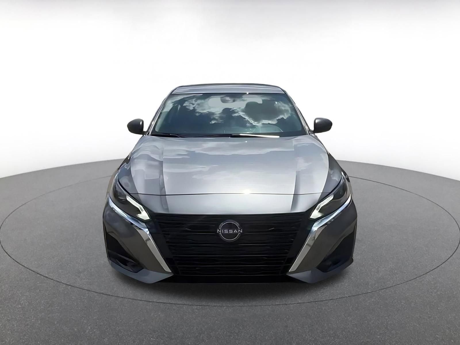 Thumbnail: 2025 Nissan Altima - 5