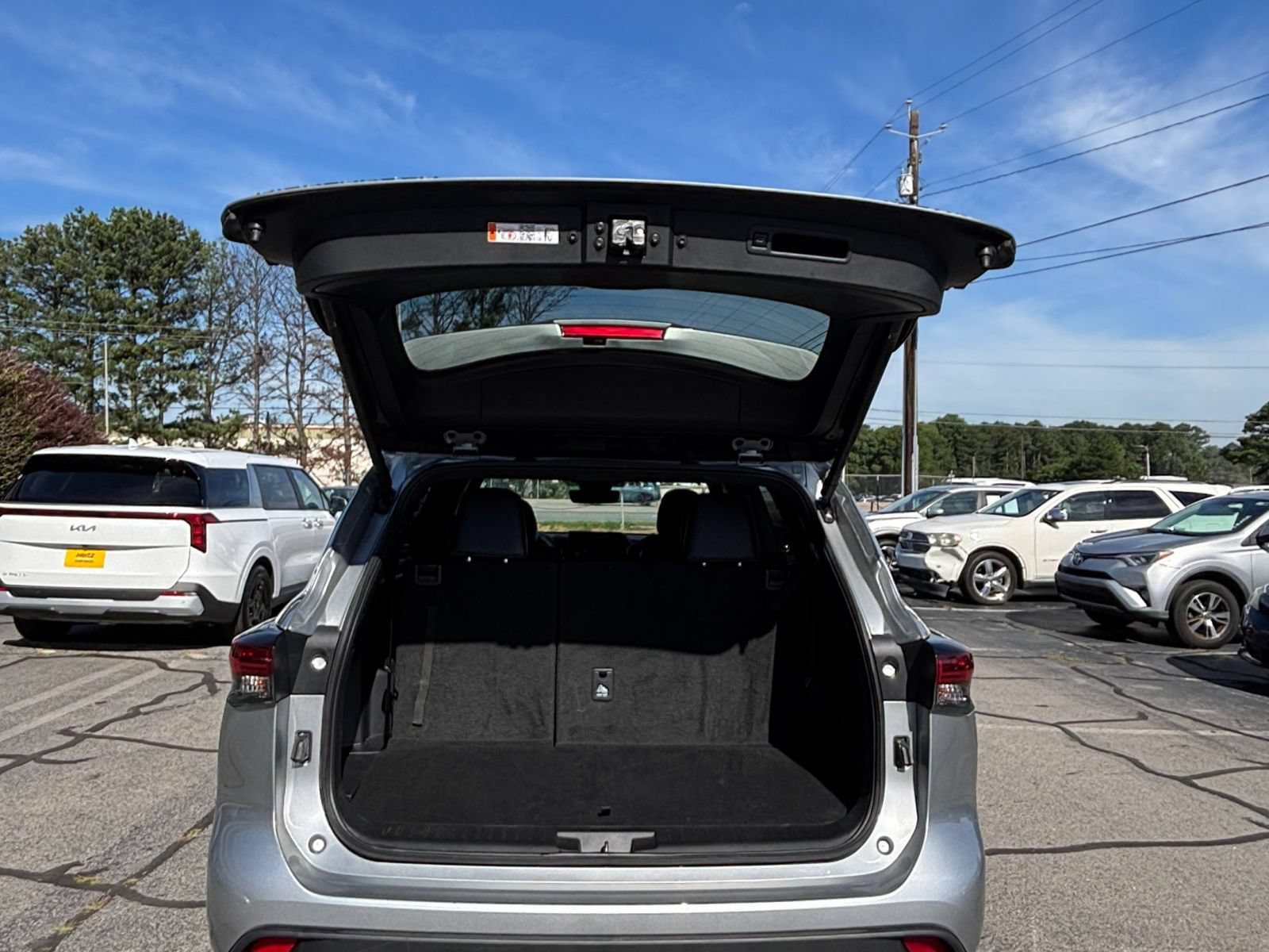 Thumbnail: 2025 Toyota Highlander - 34