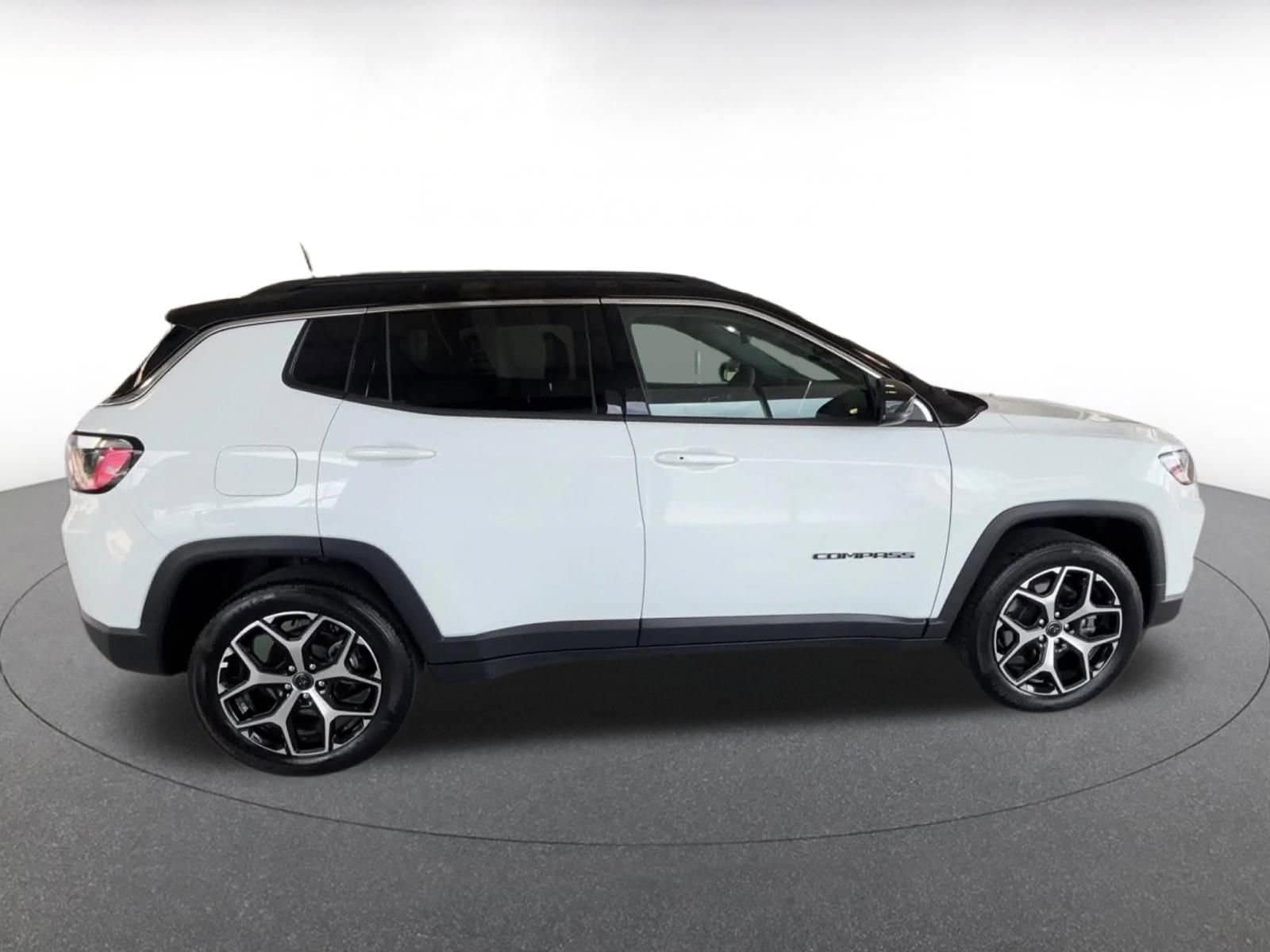 Thumbnail: 2025 Jeep Compass - 22