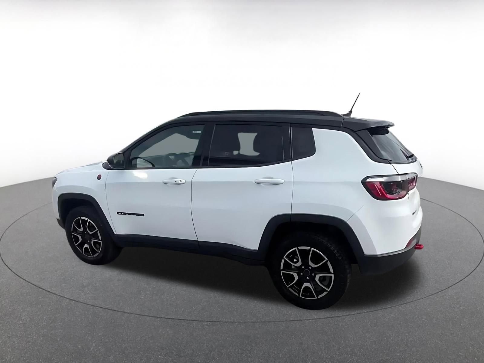 Thumbnail: 2025 Jeep Compass - 10