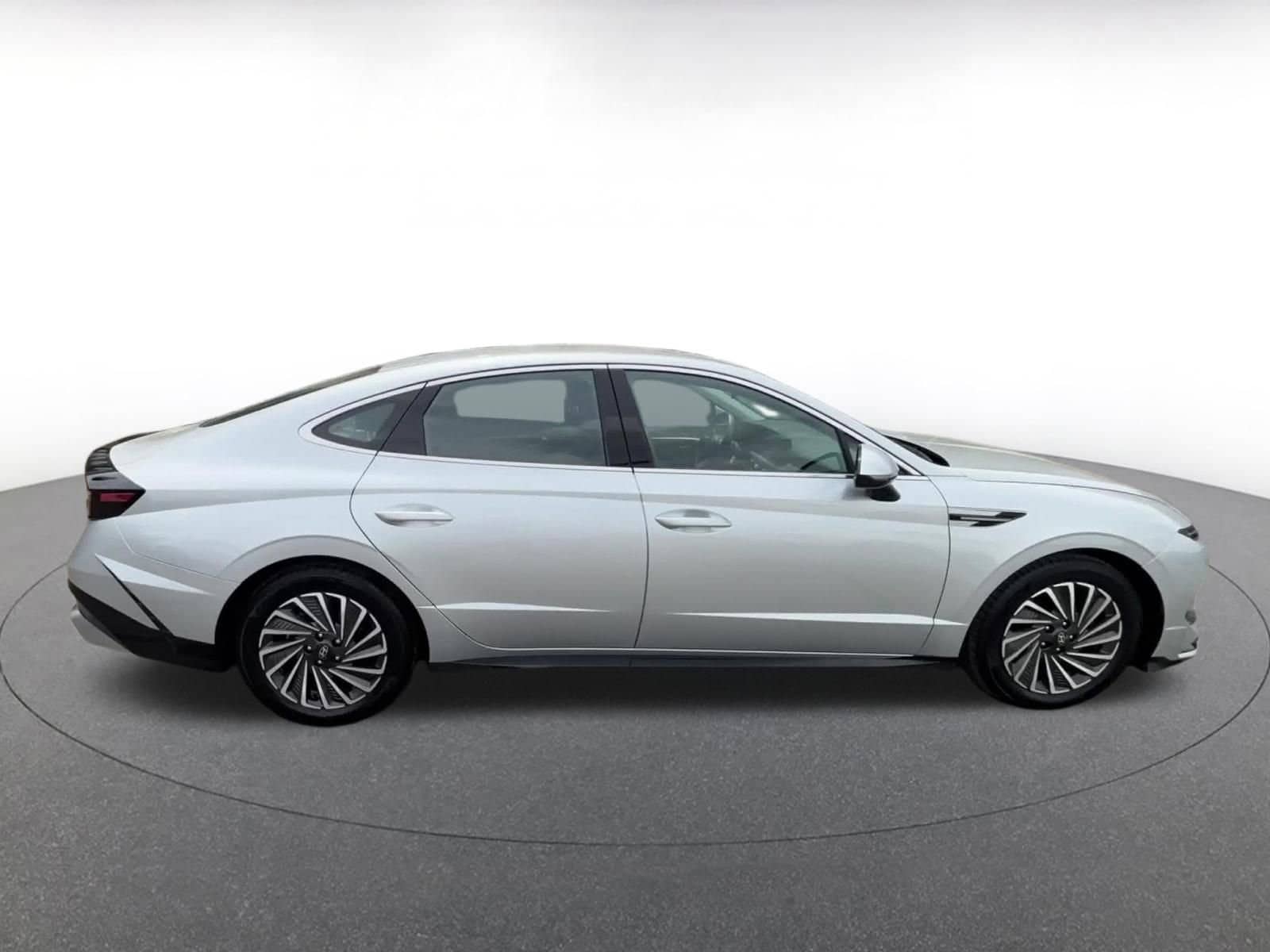 Thumbnail: 2025 Hyundai Sonata - 21