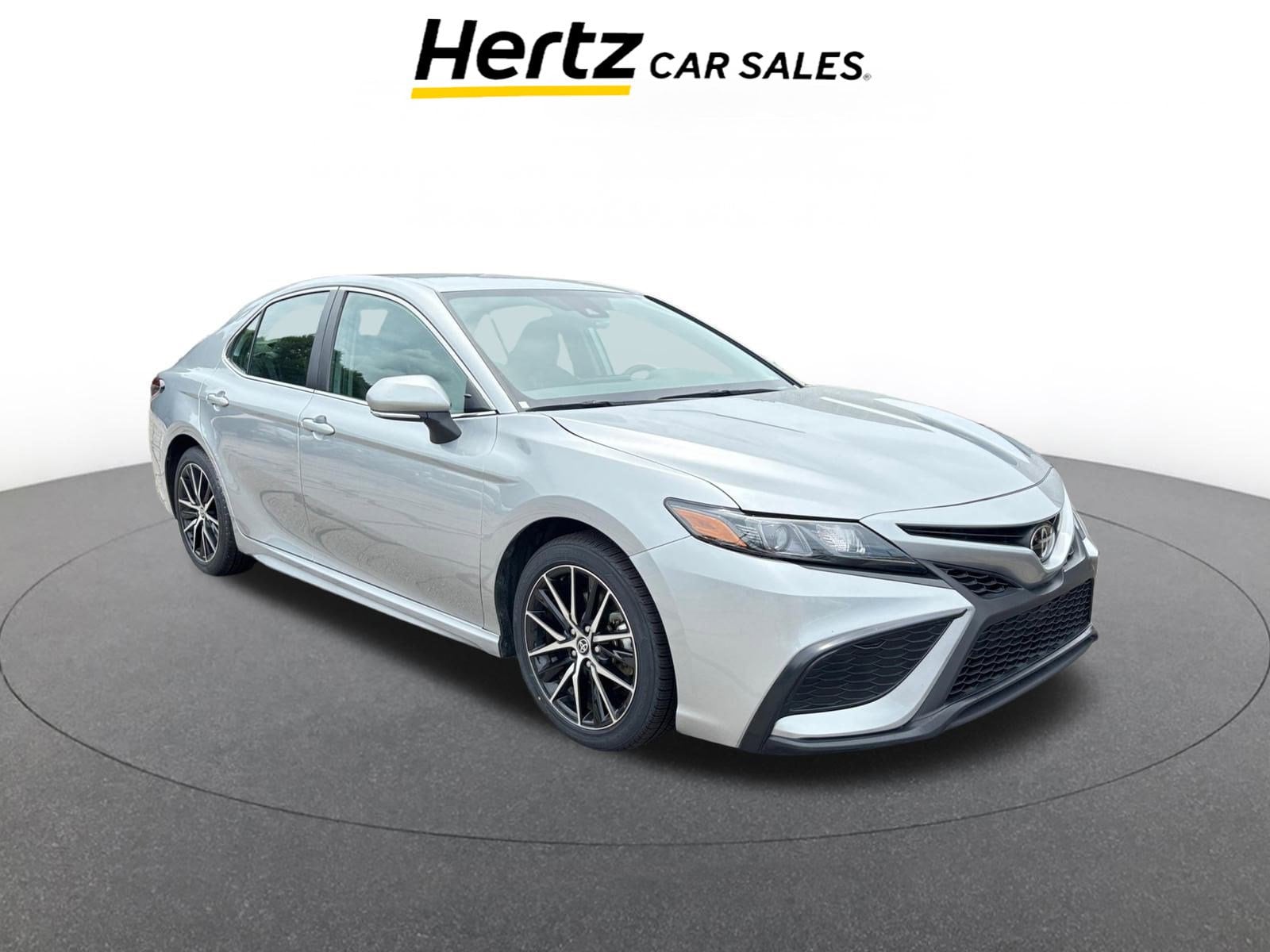 2024 Toyota Camry SE Hero Image