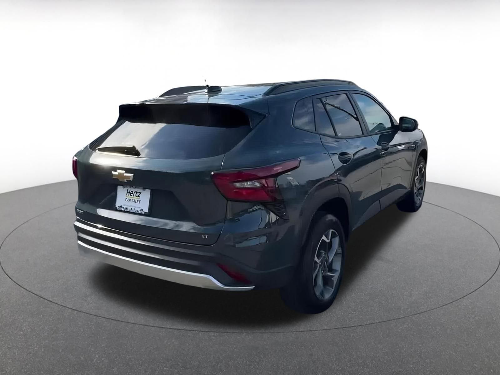 Thumbnail: 2025 Chevrolet Trax - 15