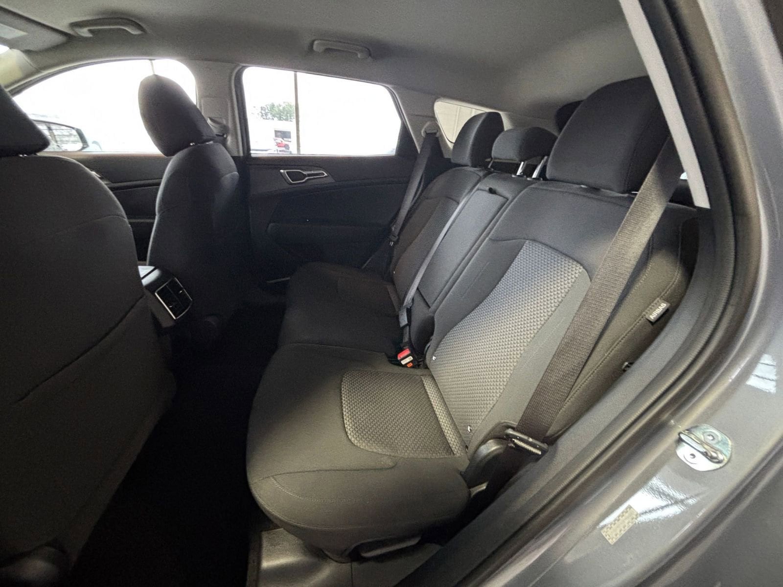 Thumbnail: 2025 Kia Sportage - 30