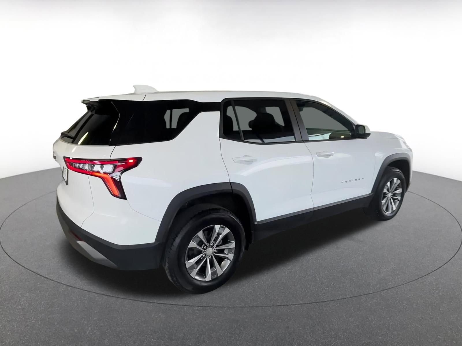 Thumbnail: 2025 Chevrolet Equinox - 15