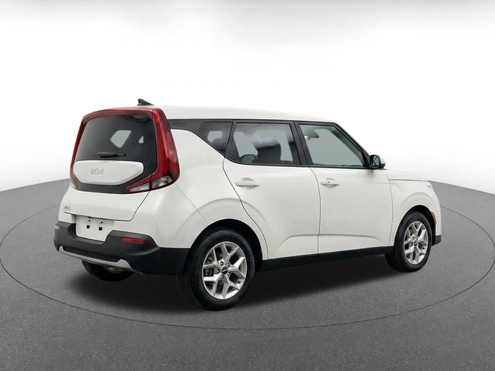 Thumbnail: 2025 Kia Soul - 10