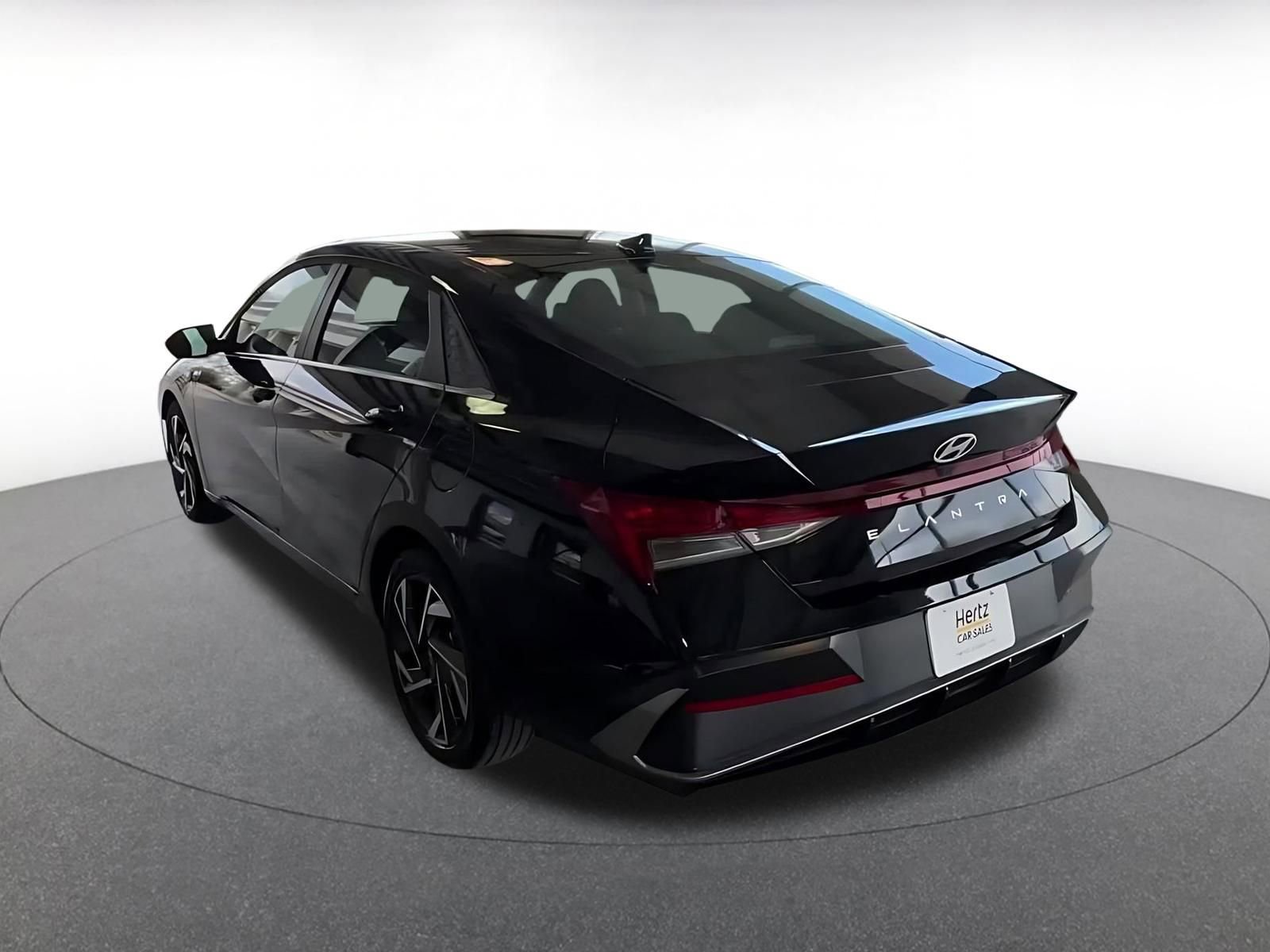 Thumbnail: 2025 Hyundai Elantra - 15