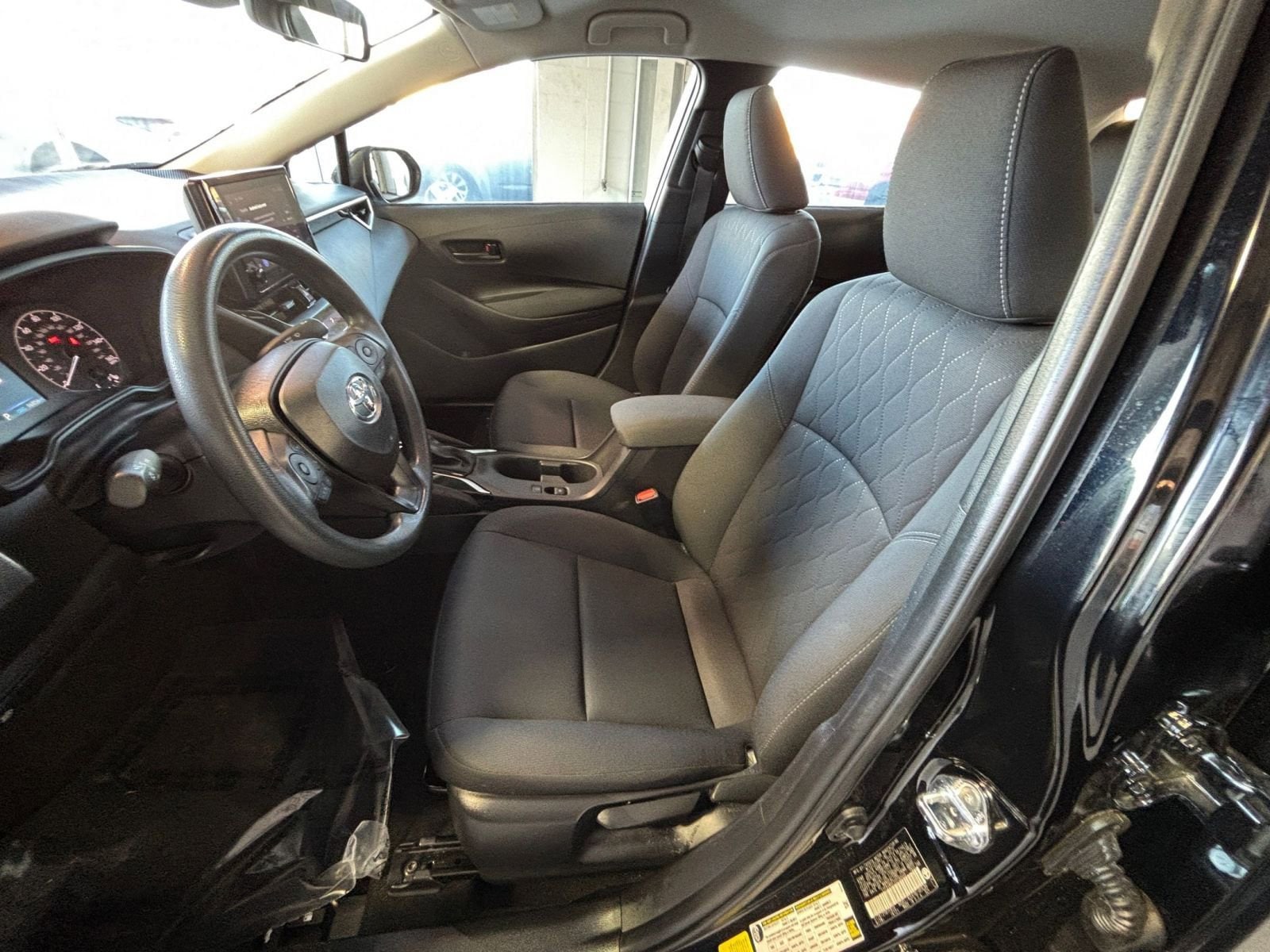 Thumbnail: 2025 Toyota Corolla - 32