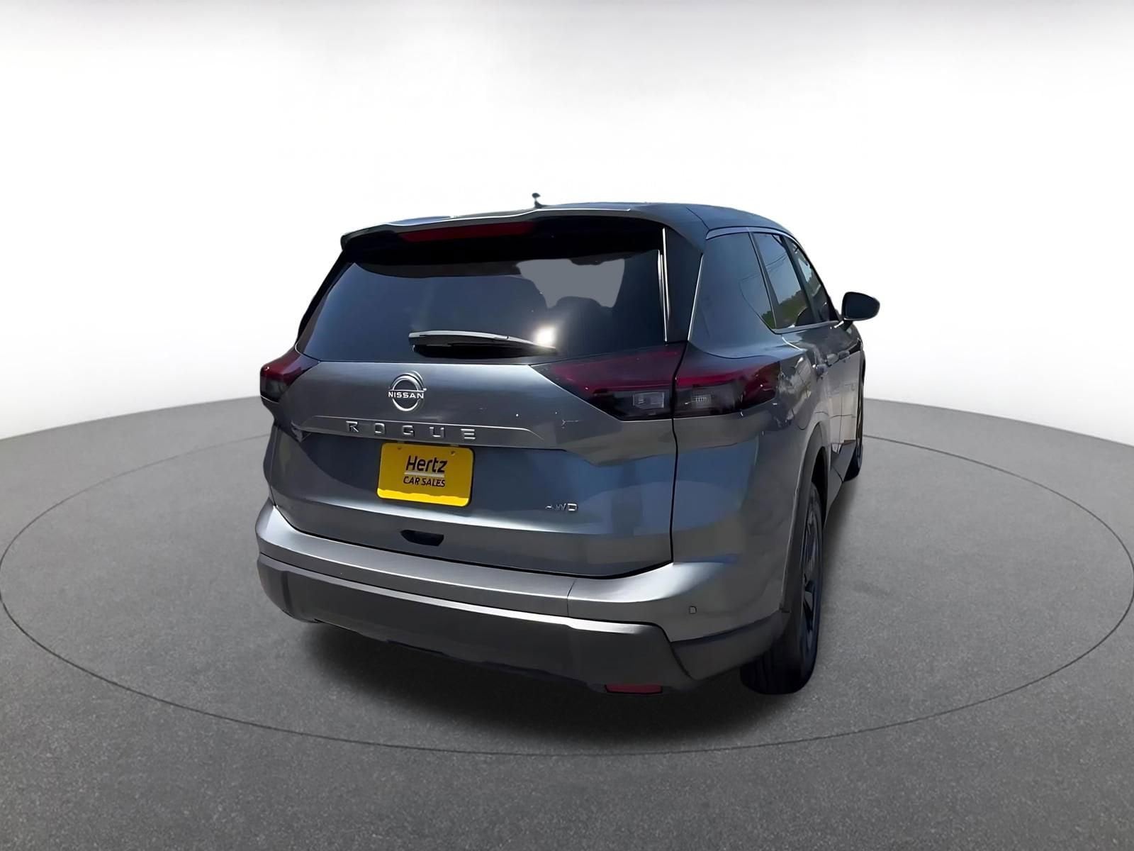 Thumbnail: 2025 Nissan Rogue - 15