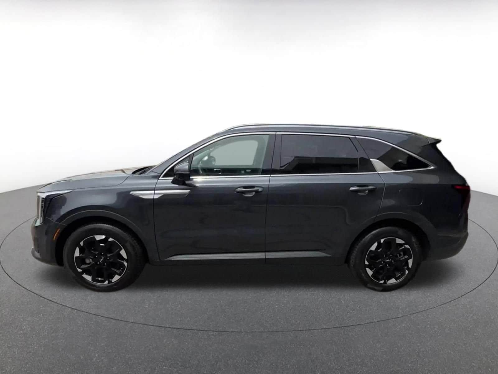 Thumbnail: 2024 Kia Sorento - 8