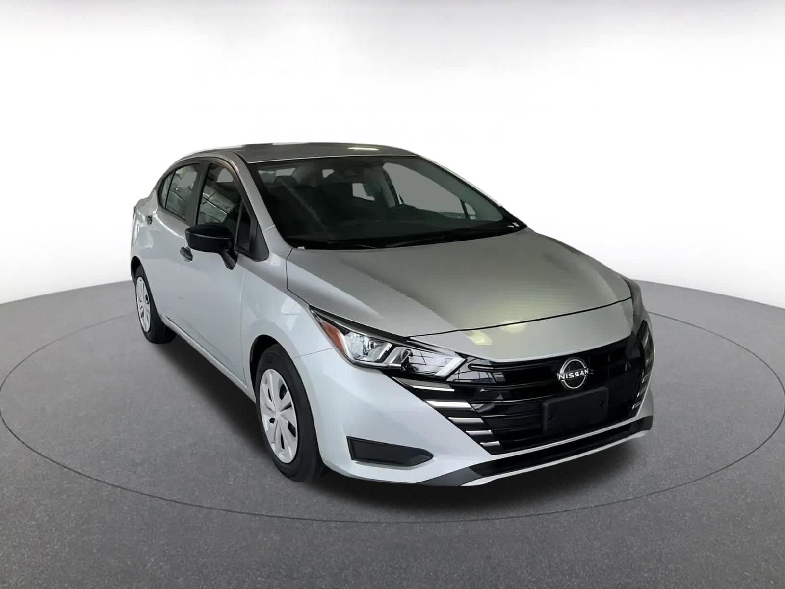 2024 Nissan Versa S 3