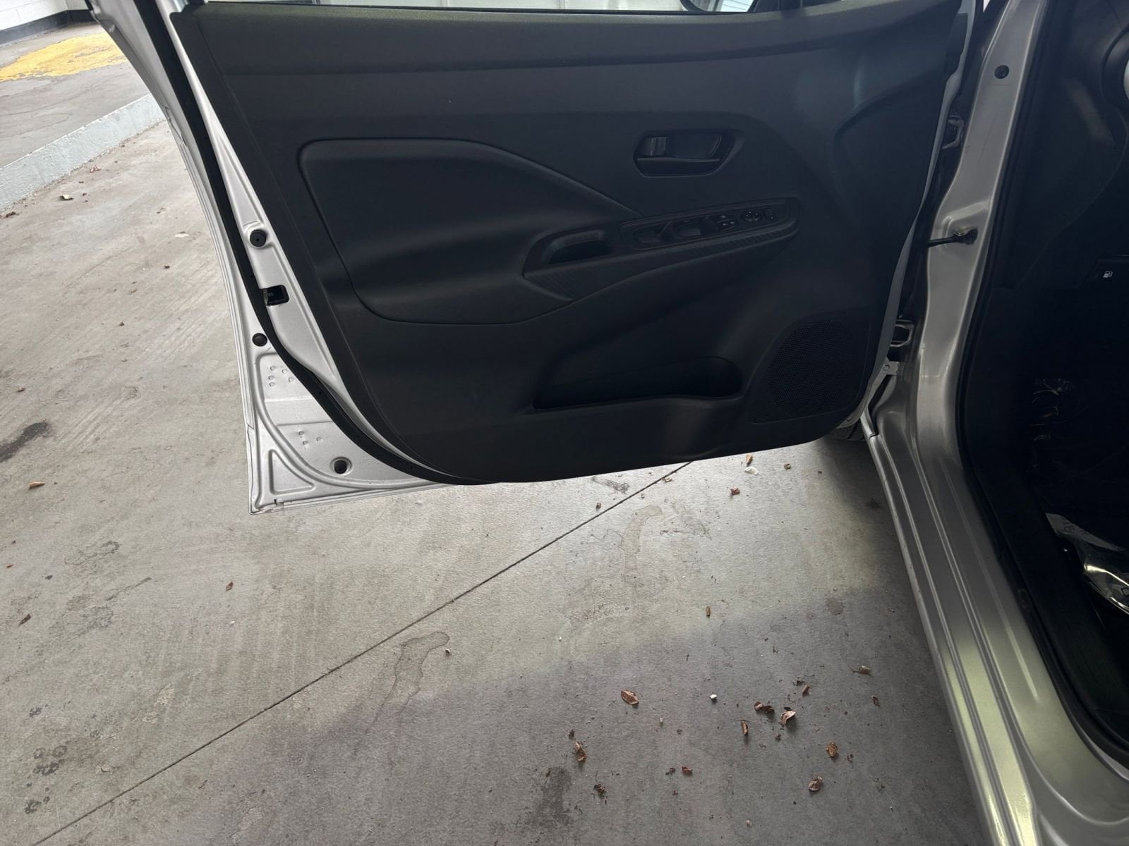 2024 Nissan Versa S 20
