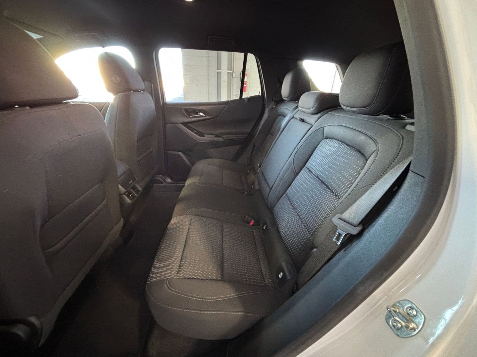 Thumbnail: 2025 Chevrolet Equinox - 25